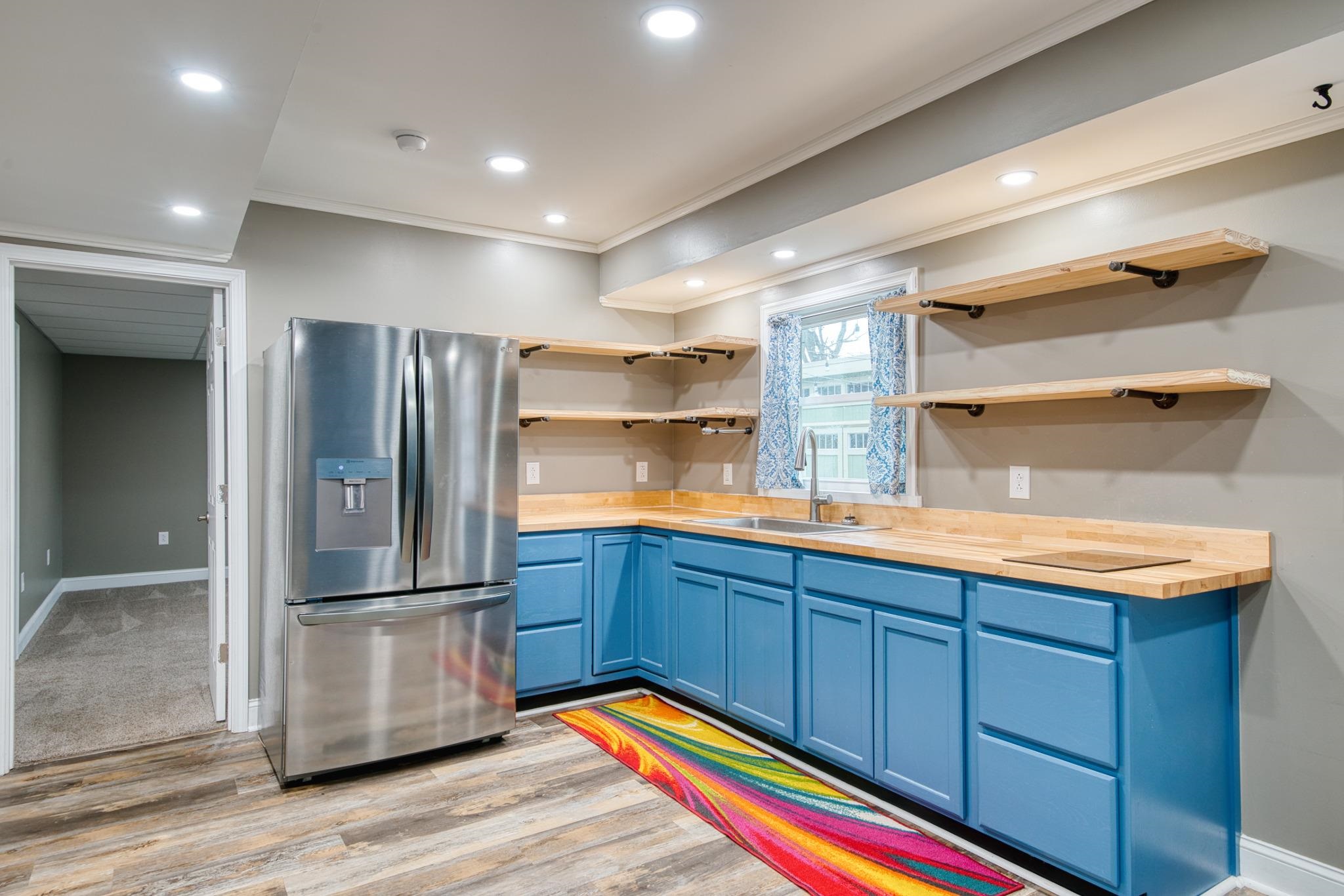 812 Thirteenth Street