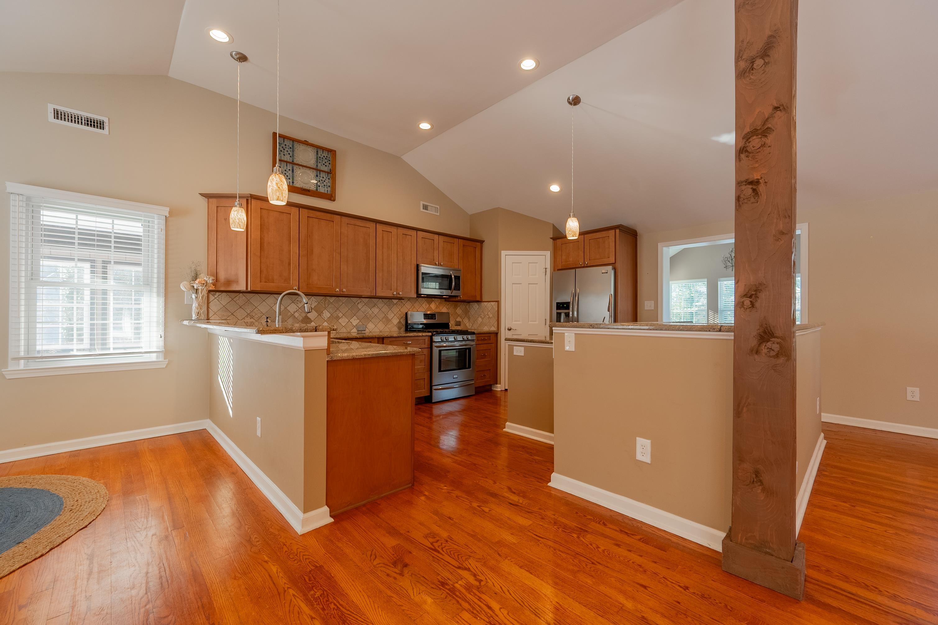 502 Edgewood Lane