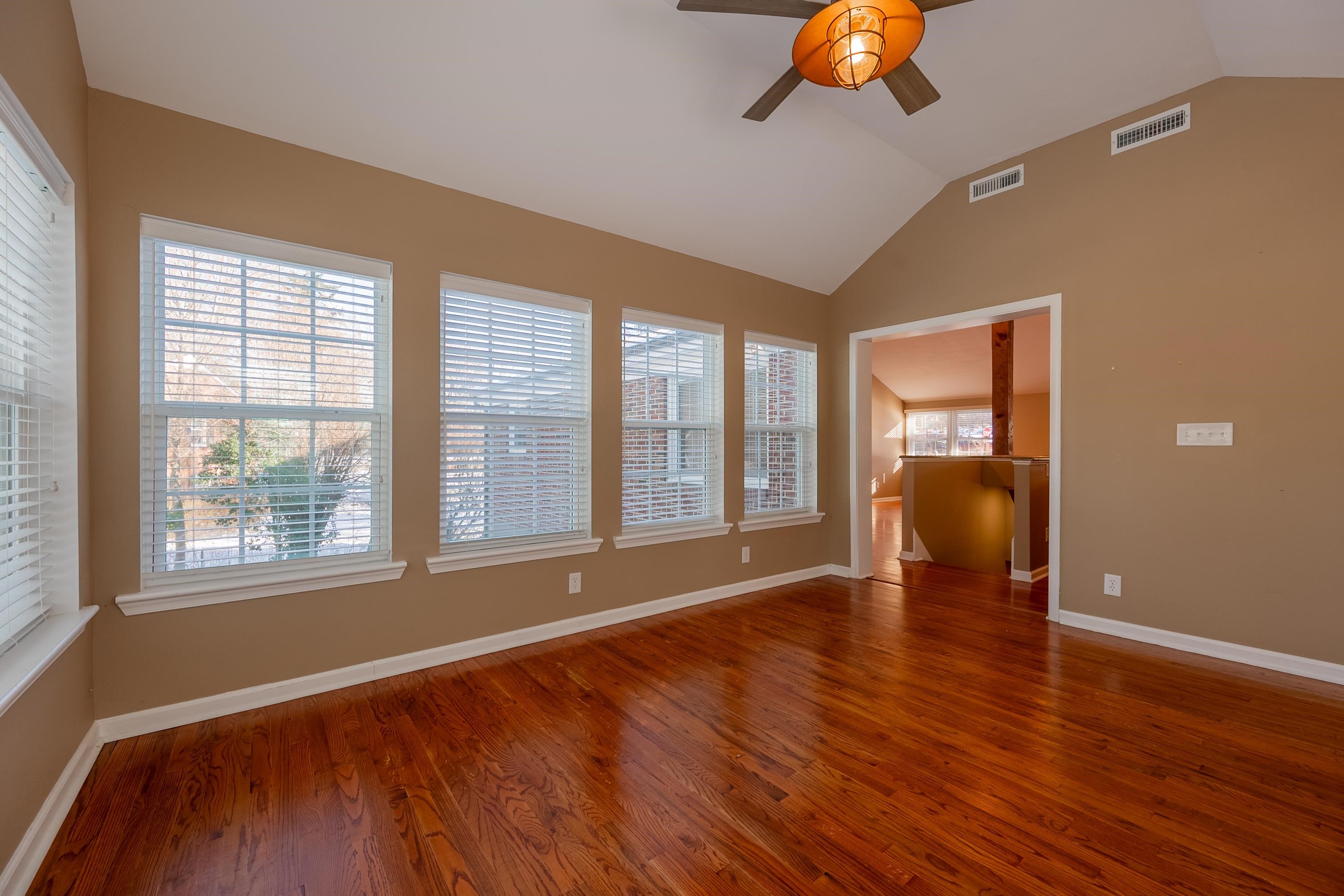 502 Edgewood Lane