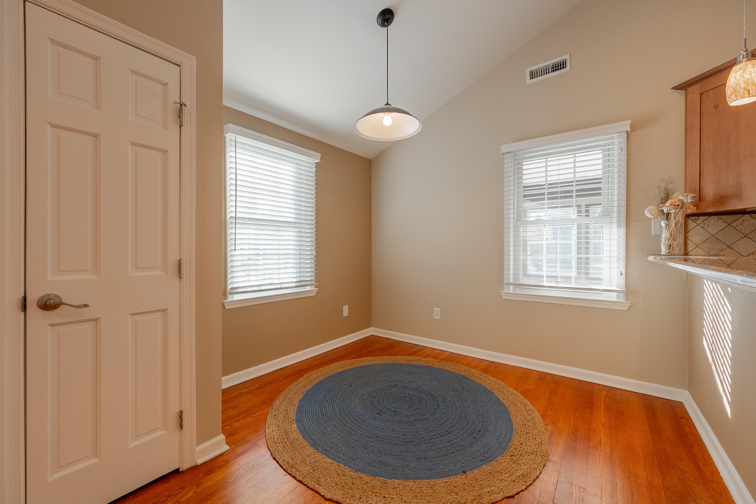 502 Edgewood Lane