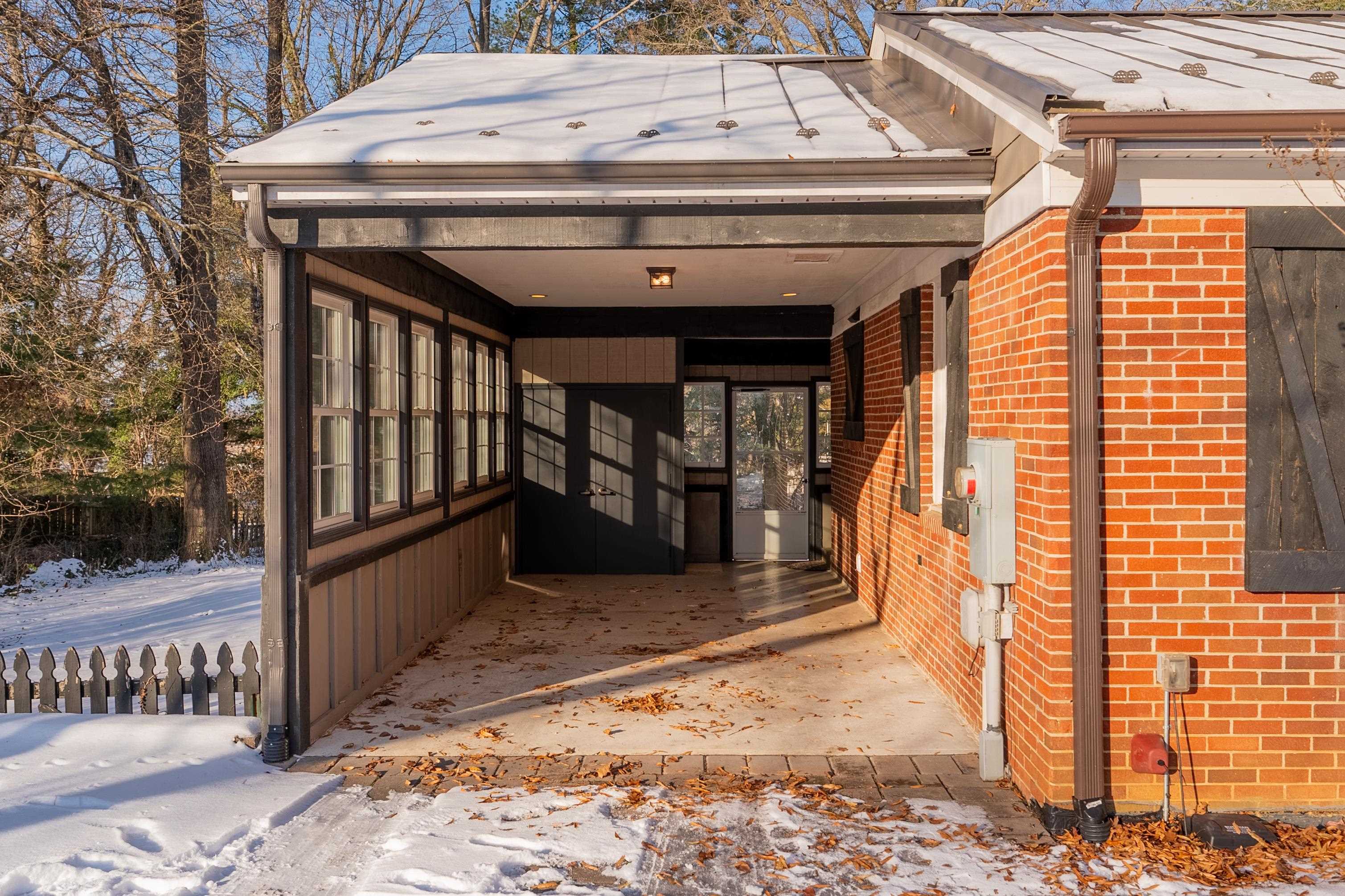 502 Edgewood Lane