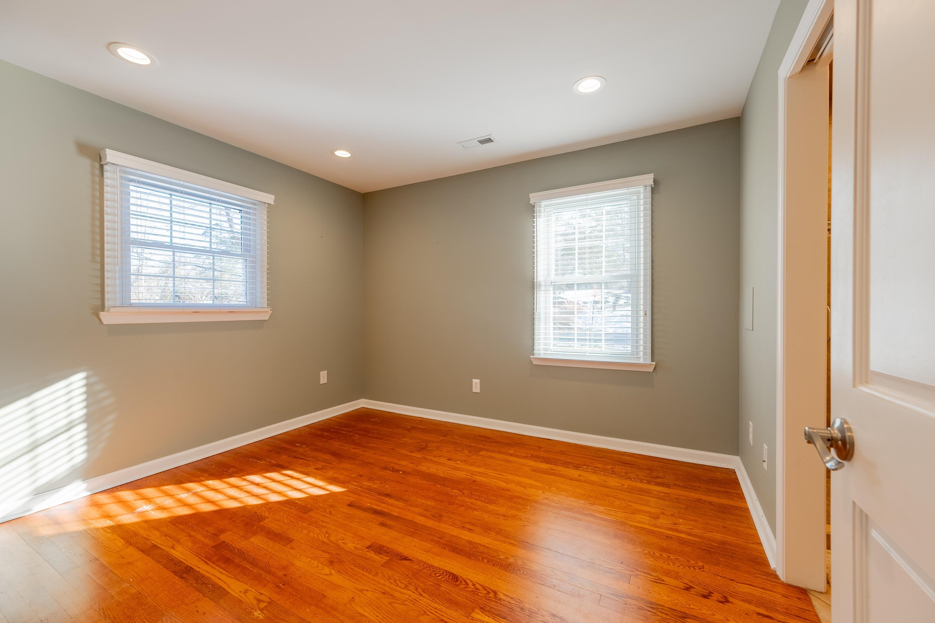 502 Edgewood Lane