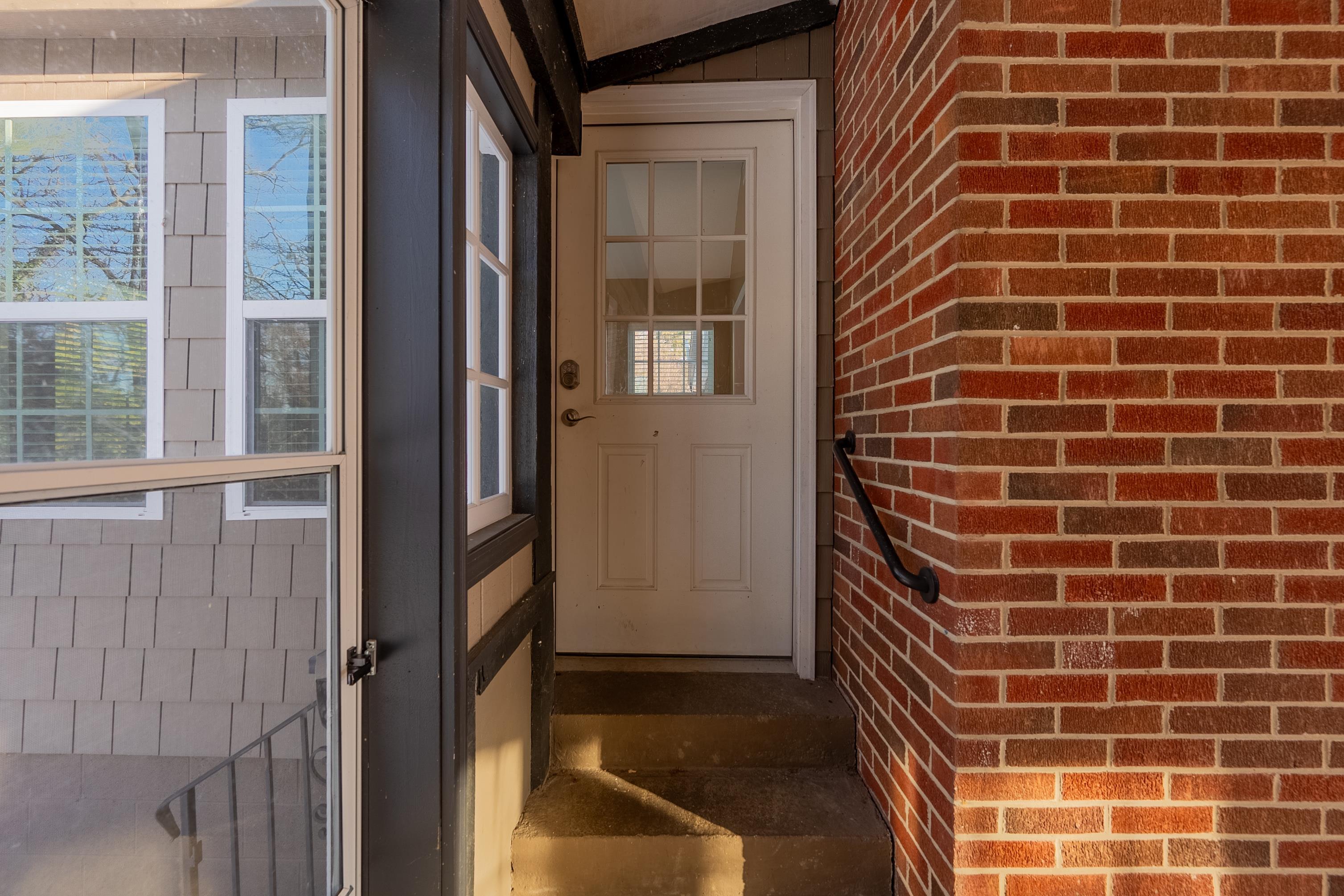 502 Edgewood Lane