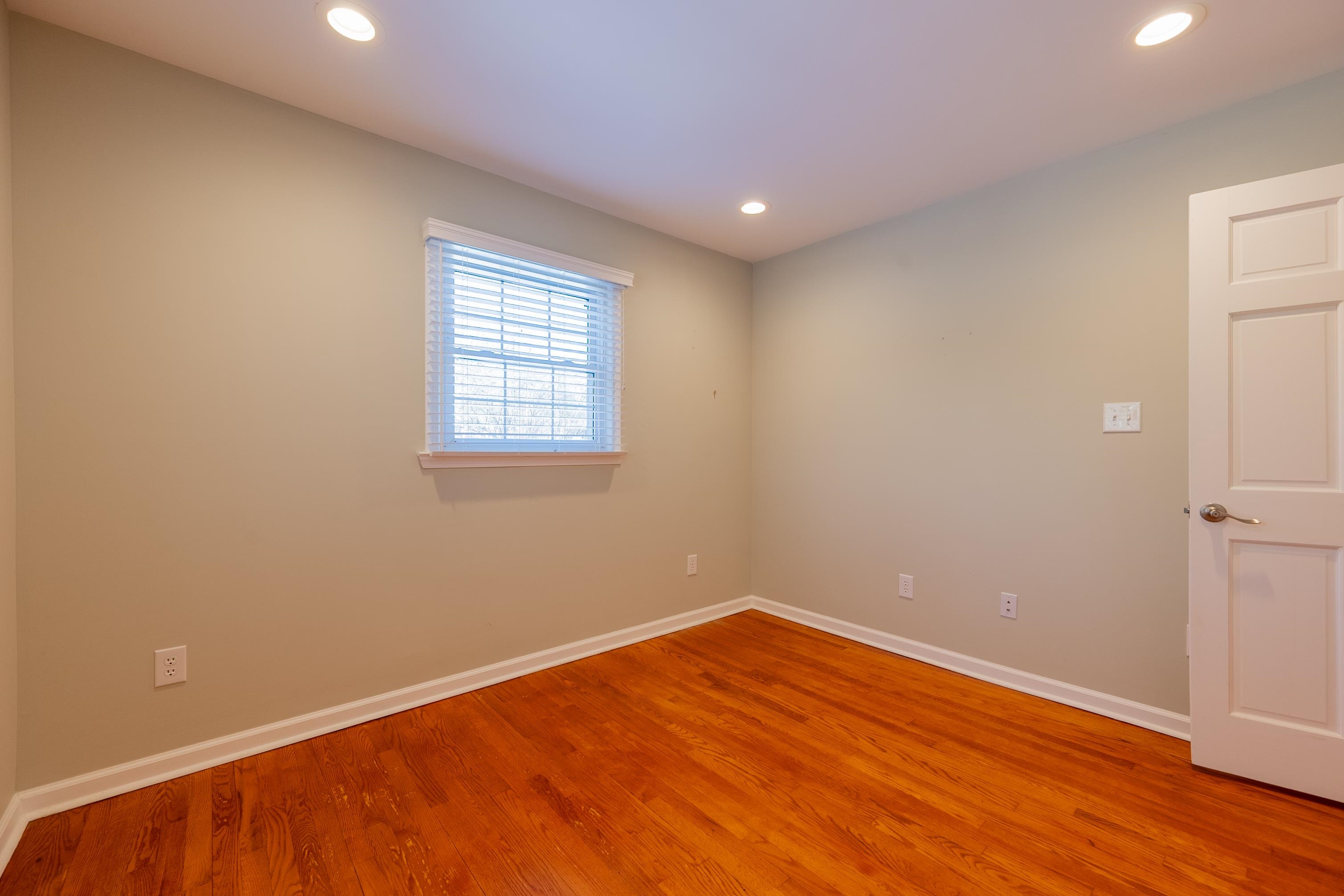502 Edgewood Lane