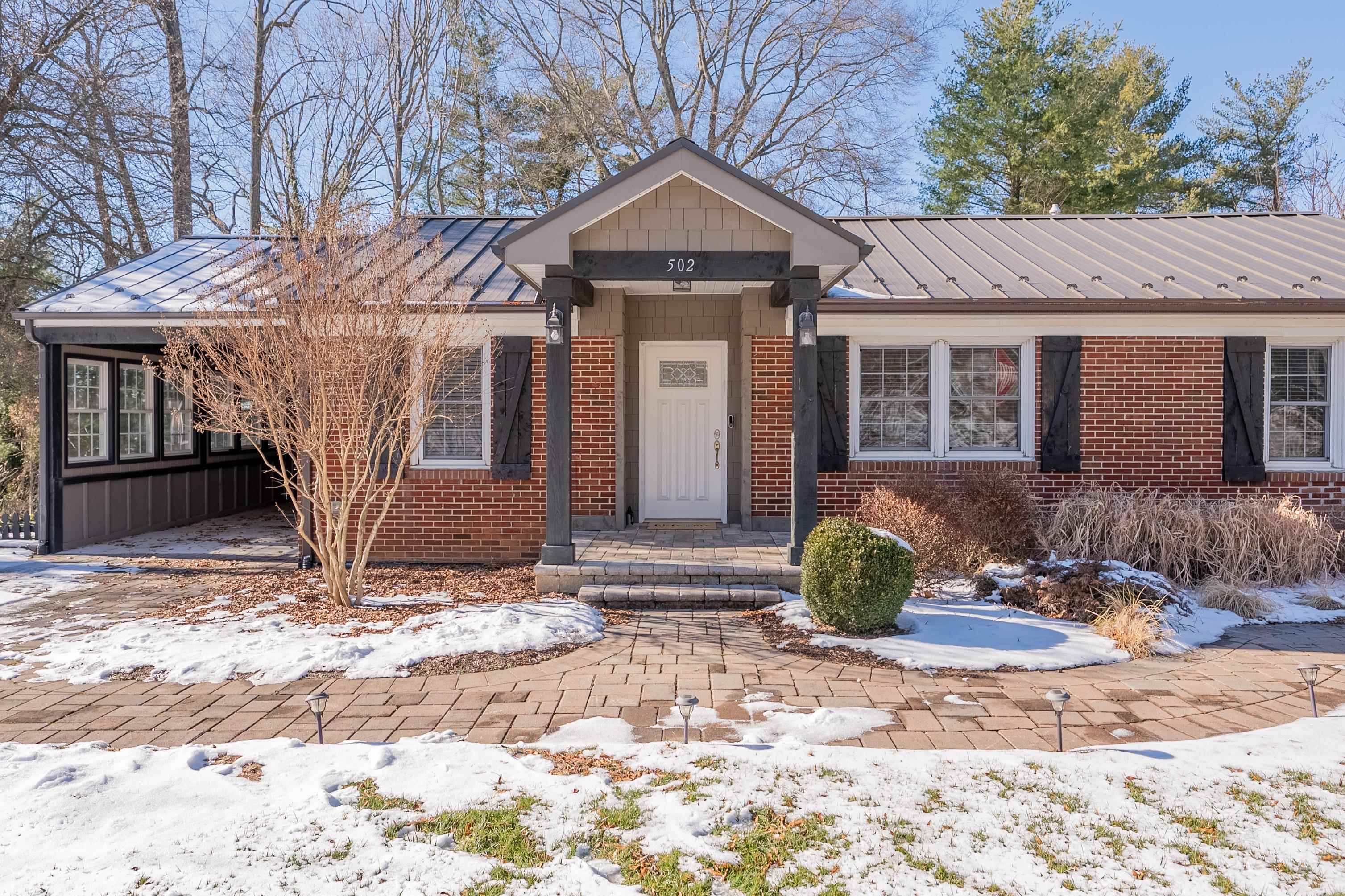 502 Edgewood Lane