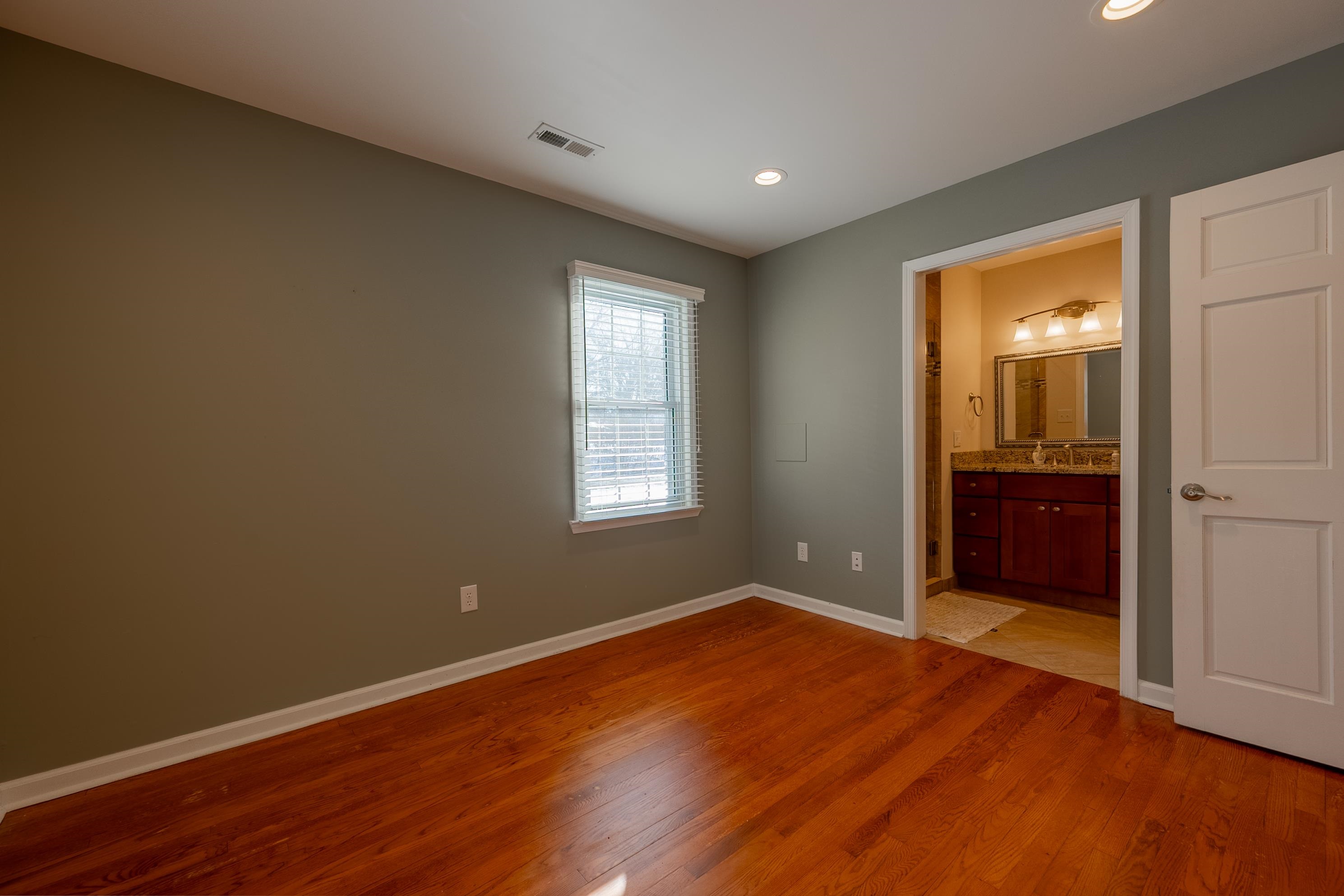 502 Edgewood Lane