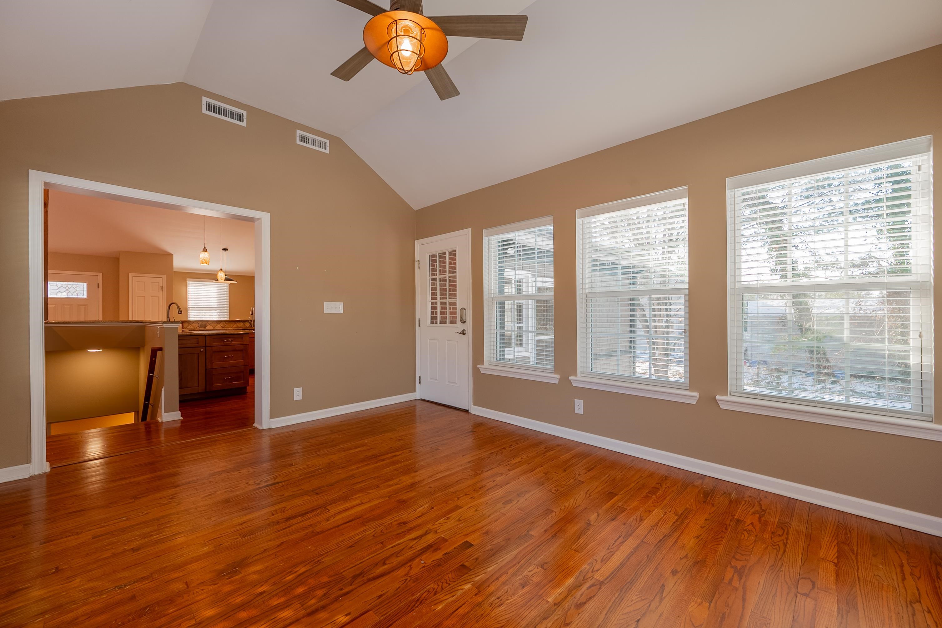 502 Edgewood Lane