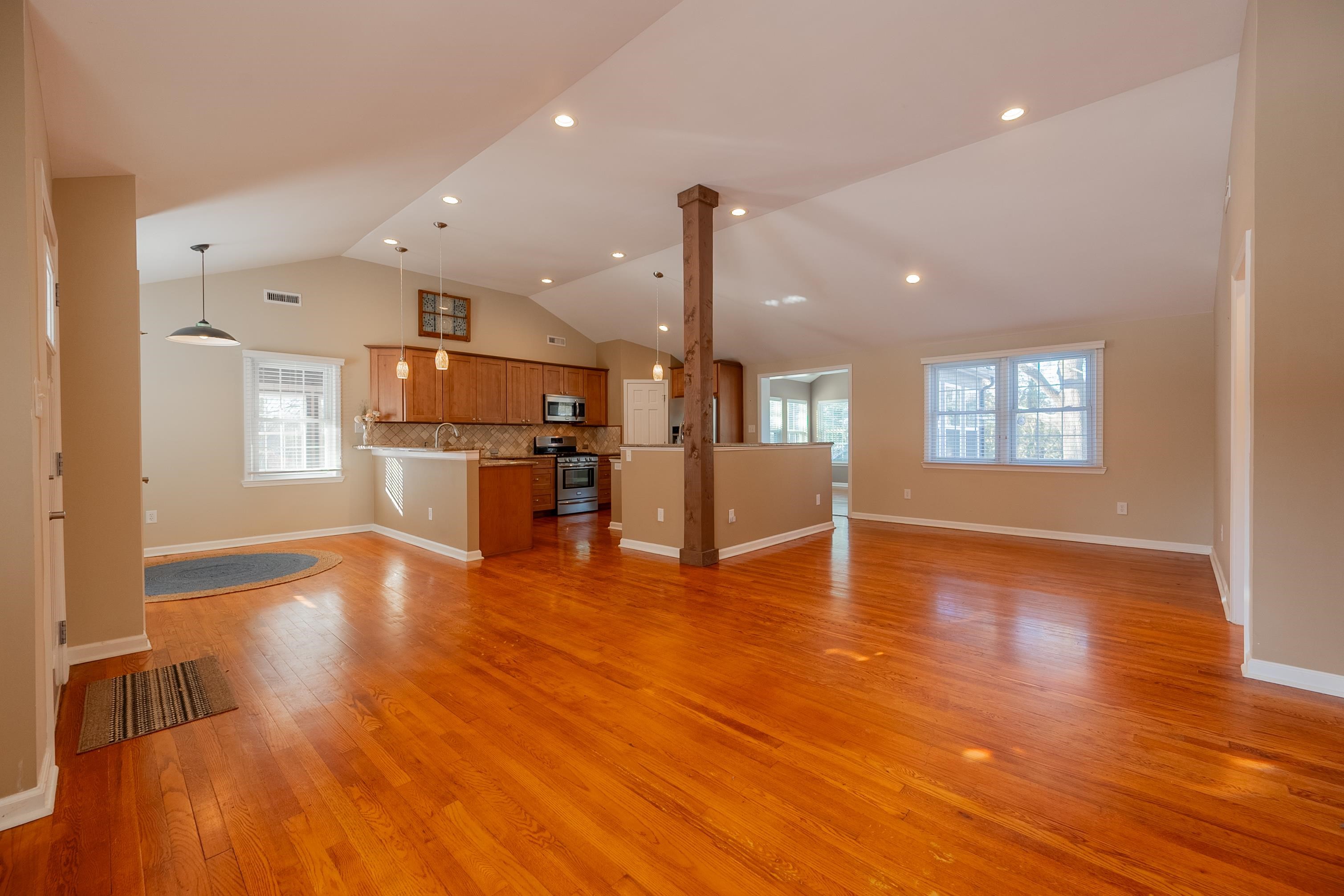 502 Edgewood Lane