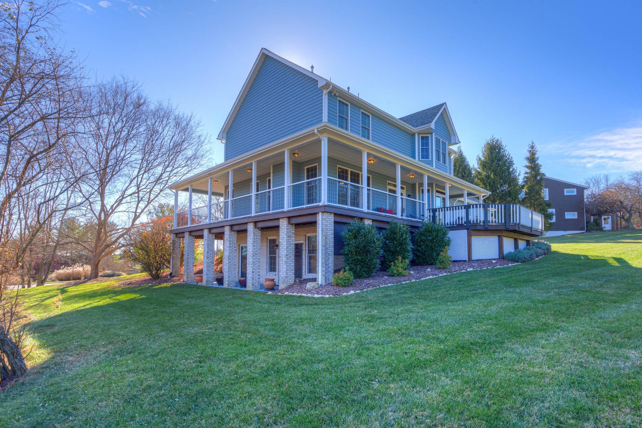 404 CEDAR ORCHARD Drive W