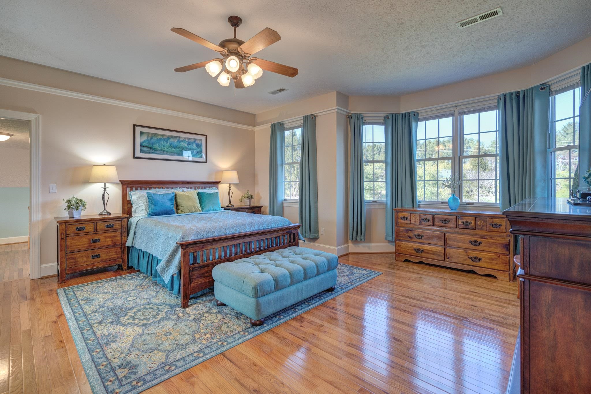 404 CEDAR ORCHARD Drive W