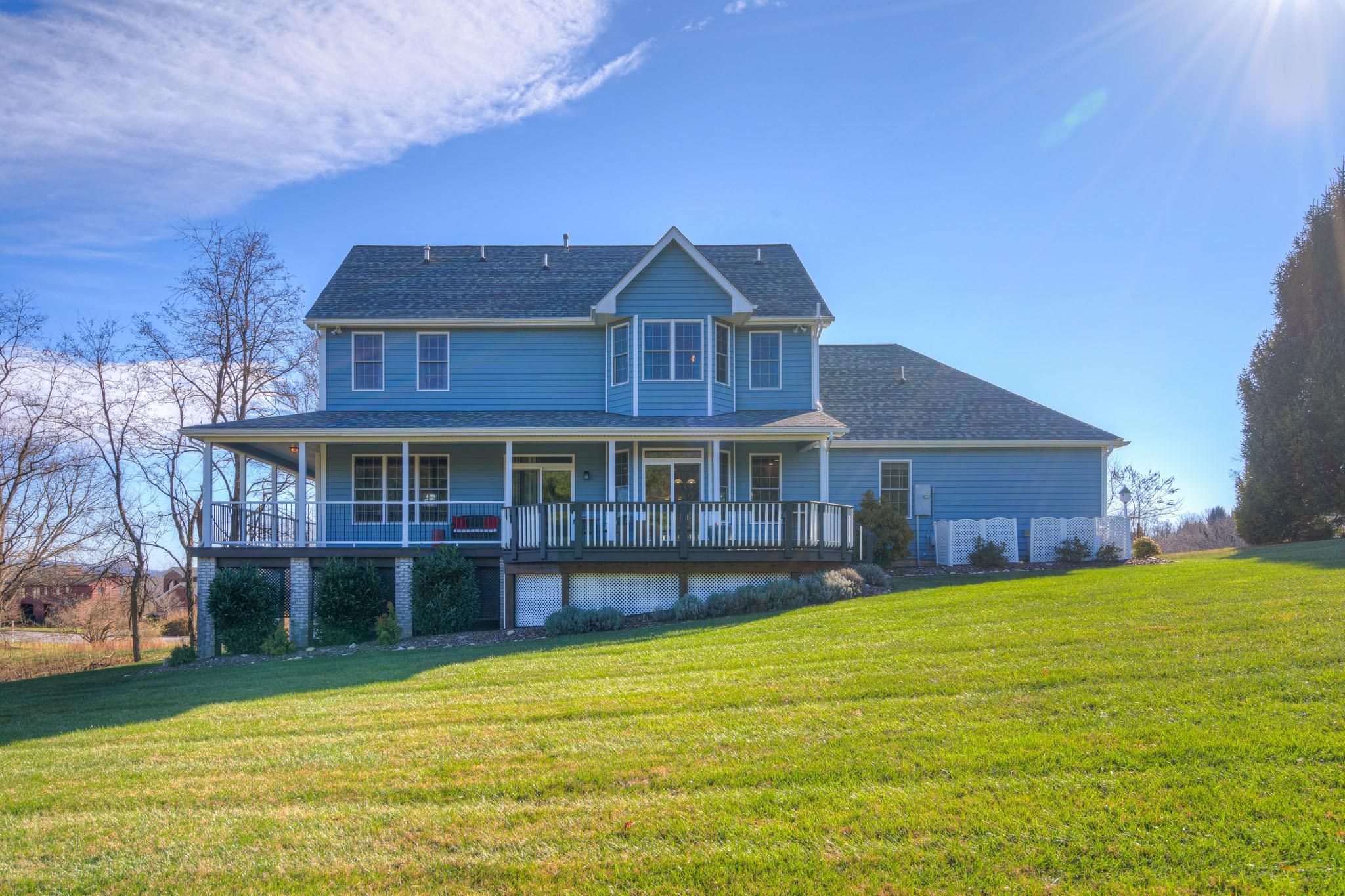 404 CEDAR ORCHARD Drive W