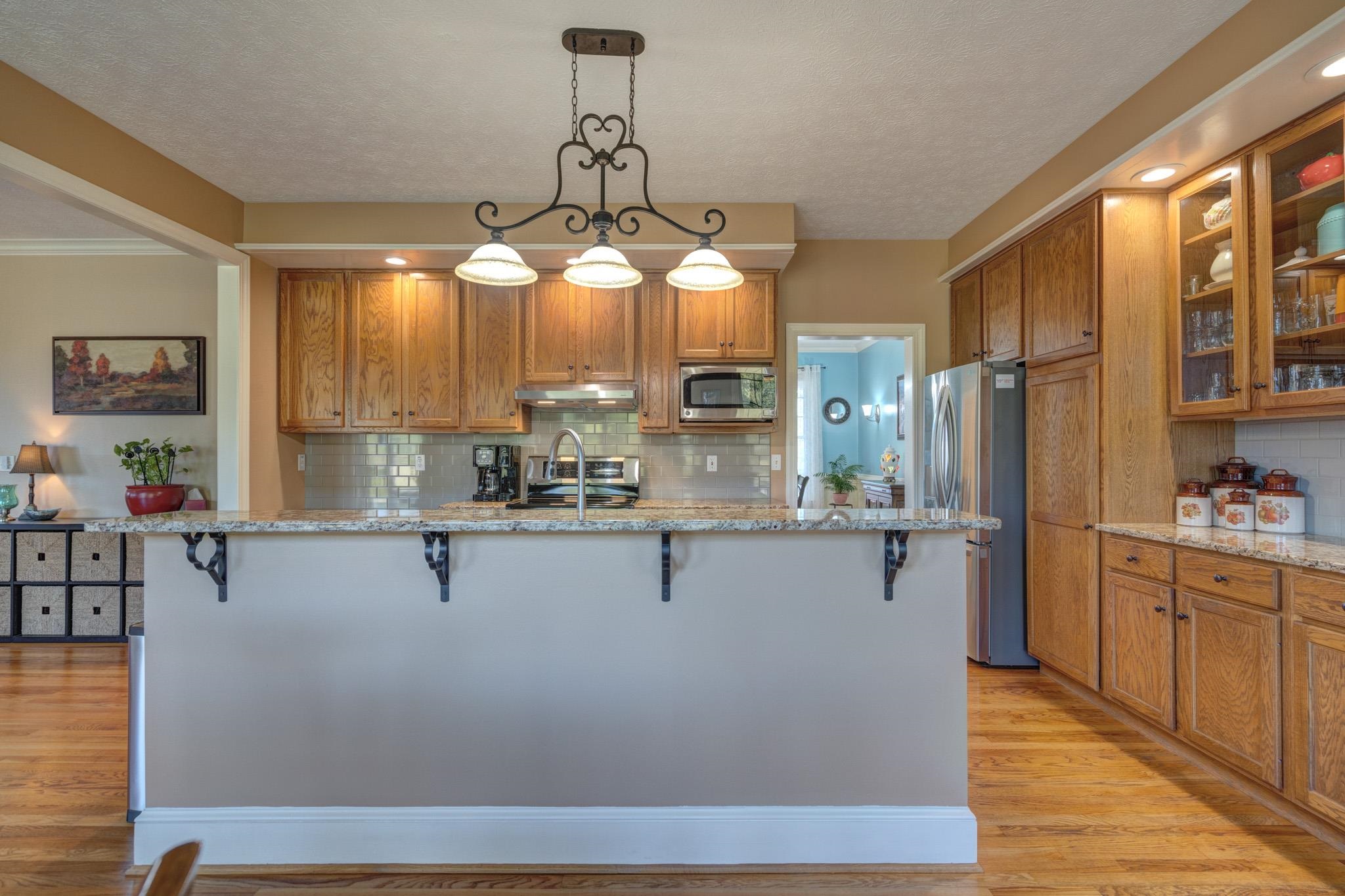 404 CEDAR ORCHARD Drive W