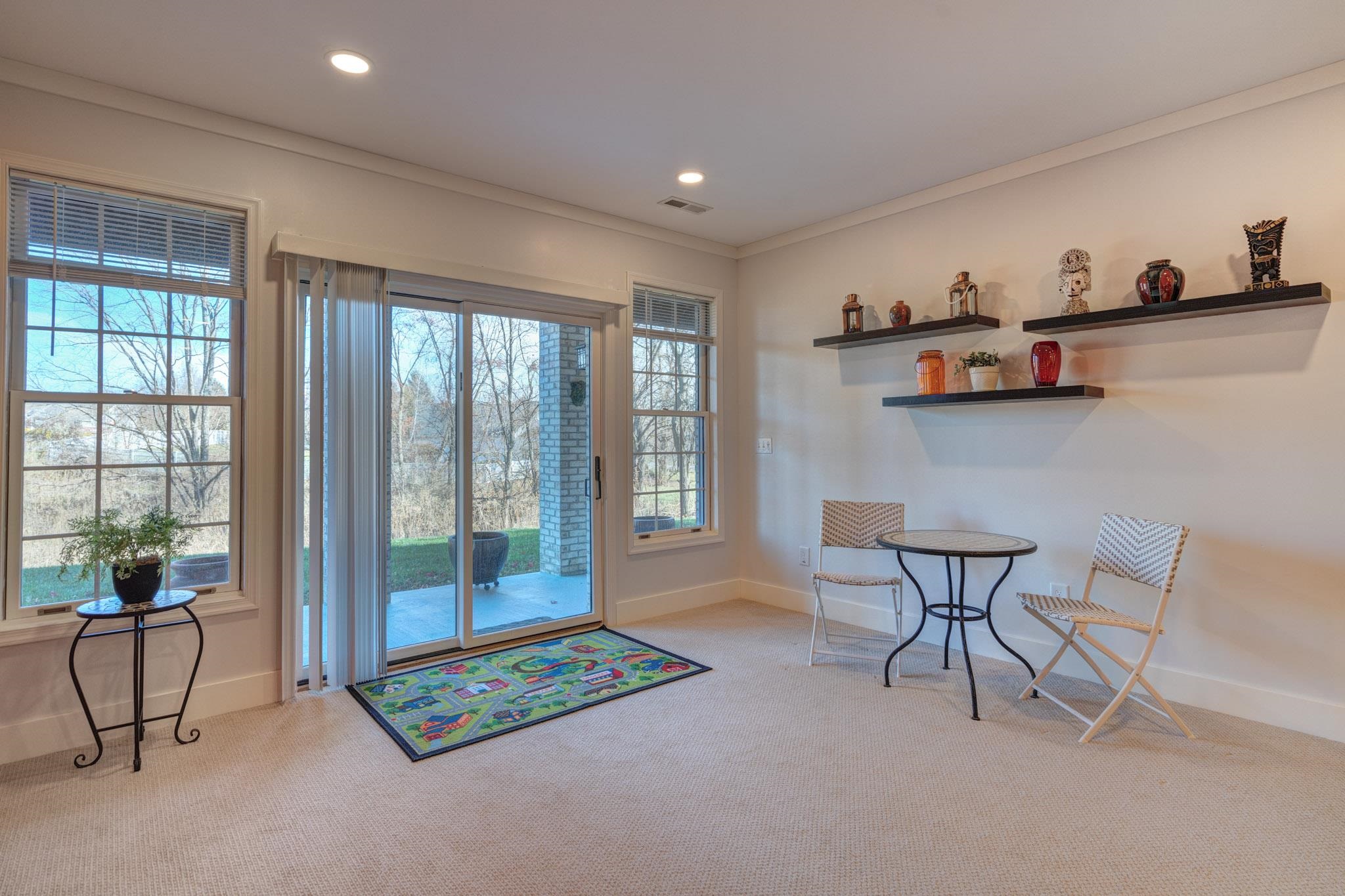 404 CEDAR ORCHARD Drive W