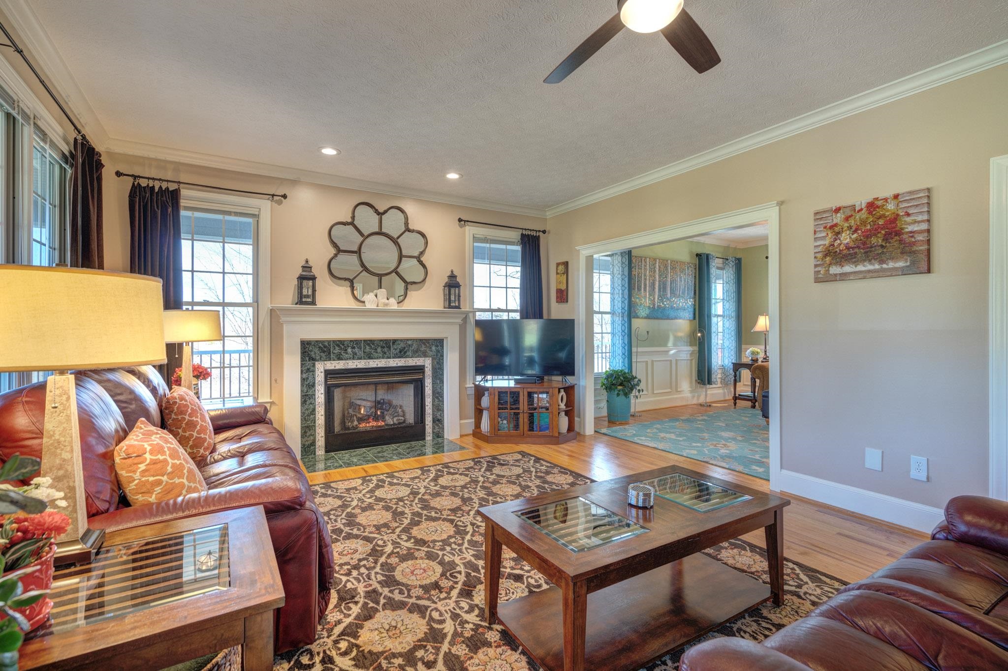 404 CEDAR ORCHARD Drive W