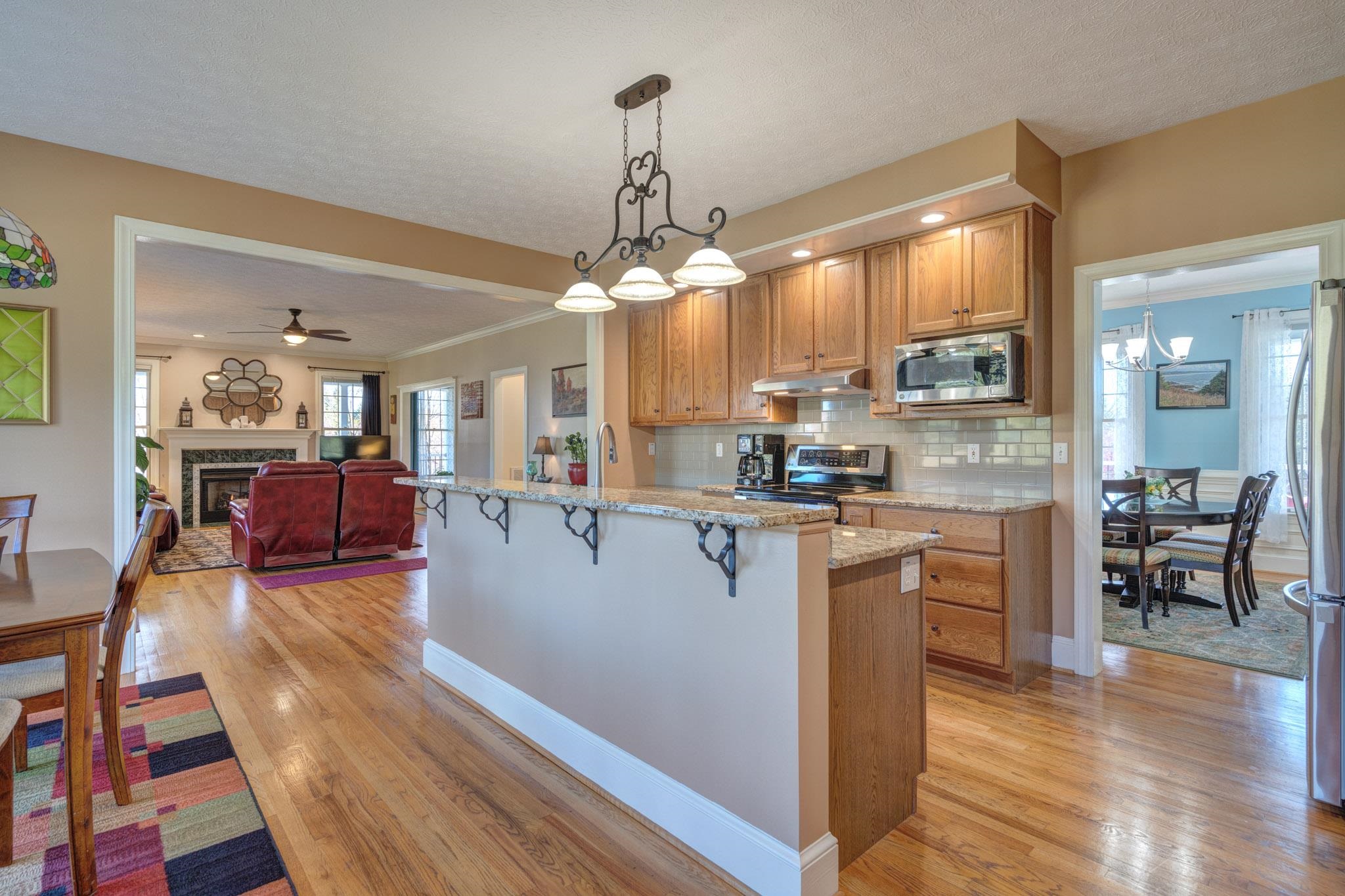 404 CEDAR ORCHARD Drive W