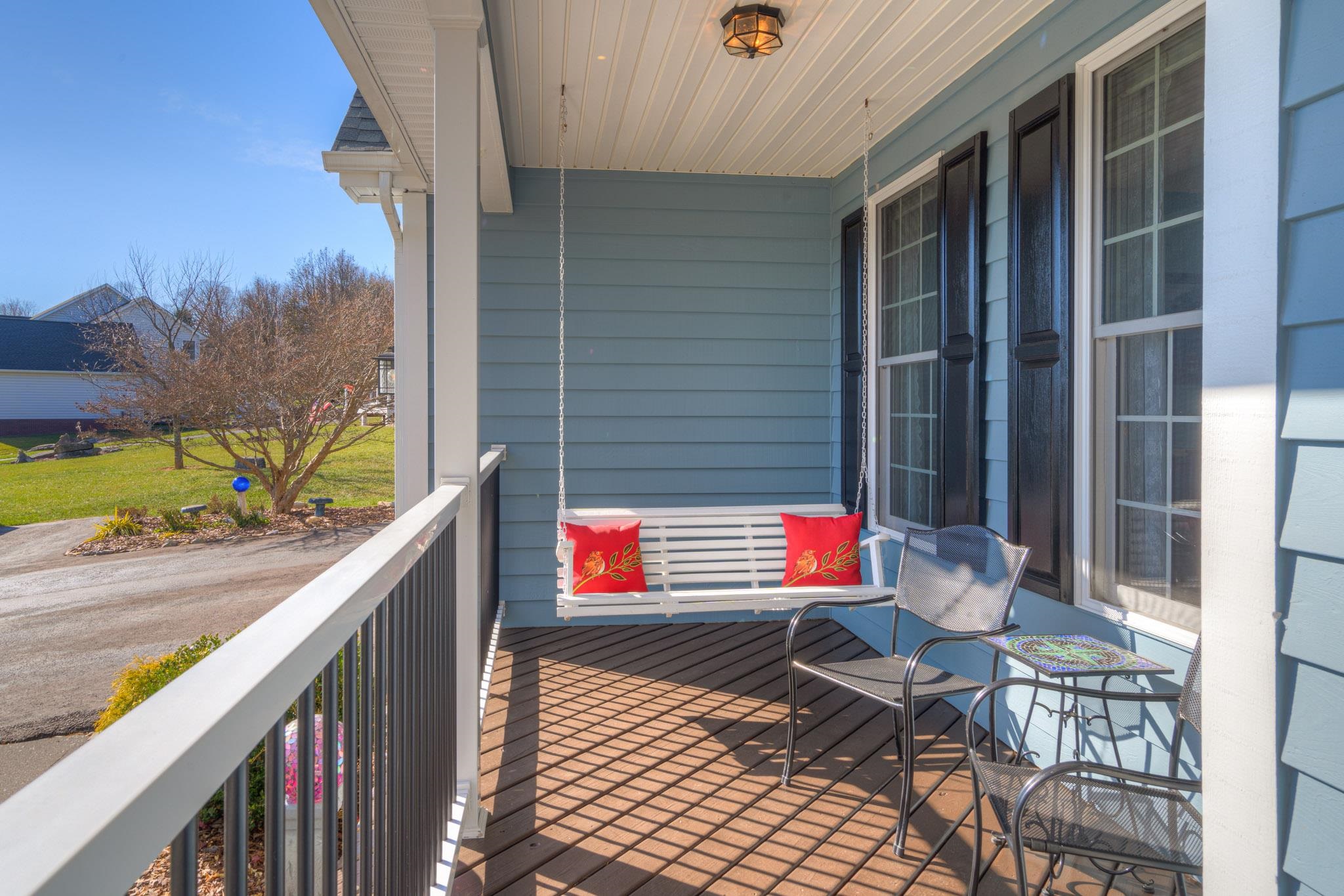 404 CEDAR ORCHARD Drive W