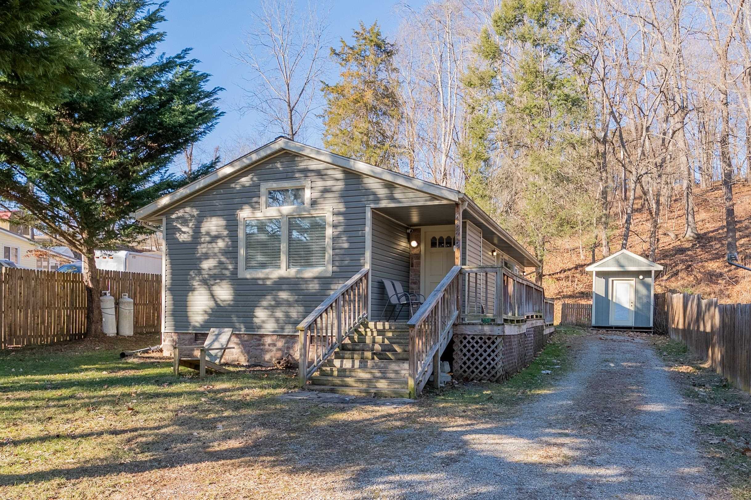 6879 Owens Road