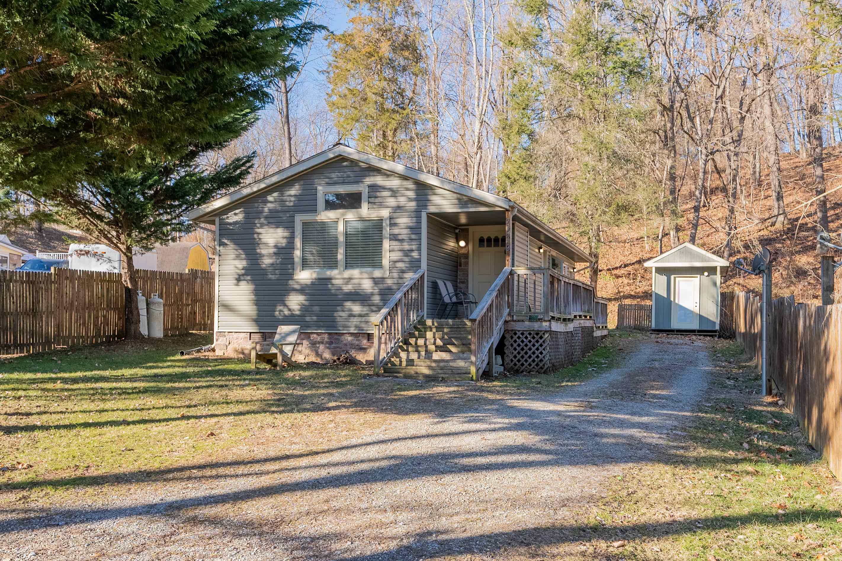 6879 Owens Road