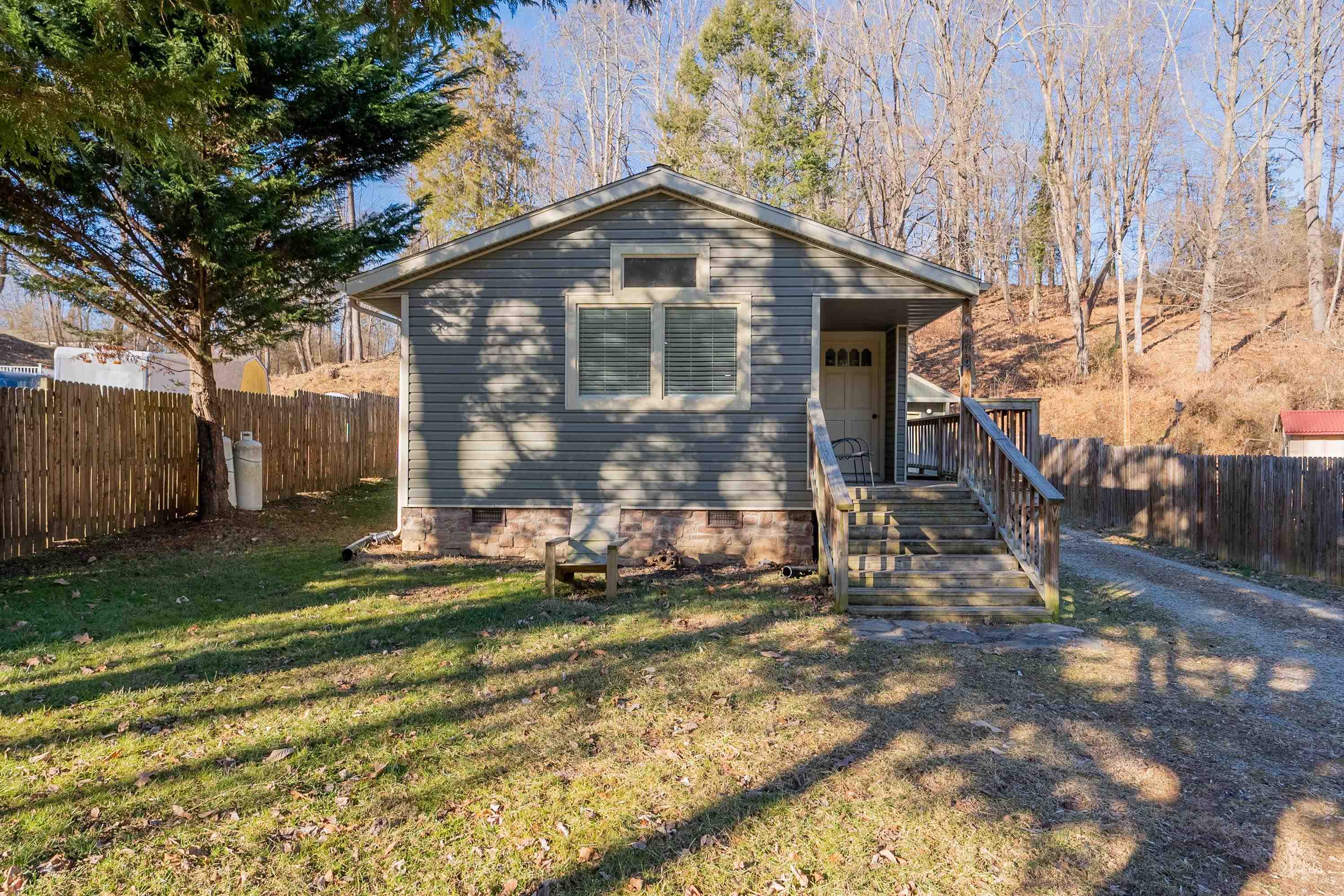 6879 Owens Road