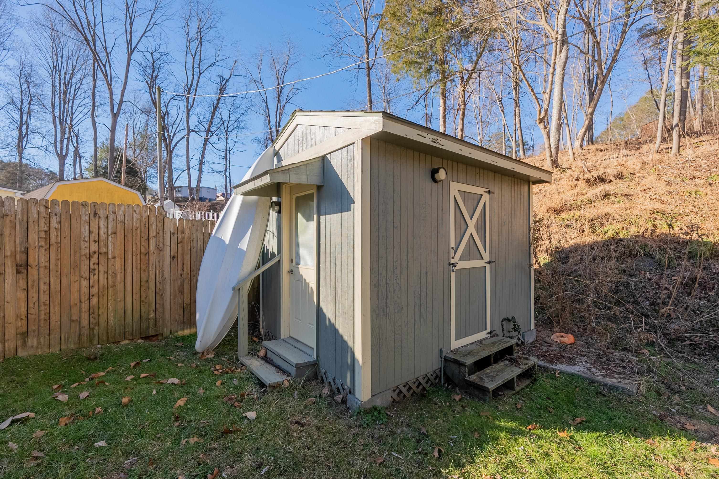 6879 Owens Road