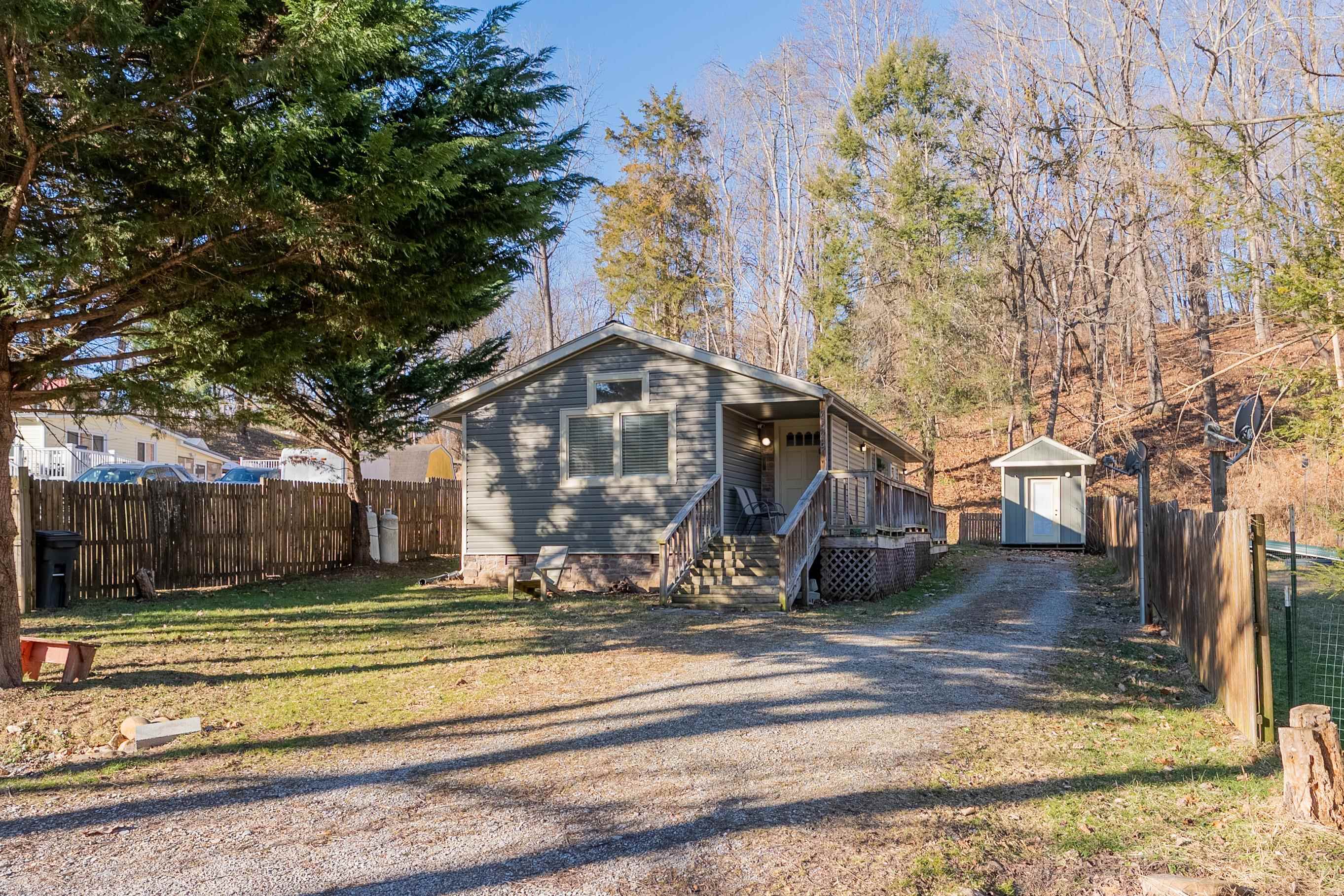 6879 Owens Road