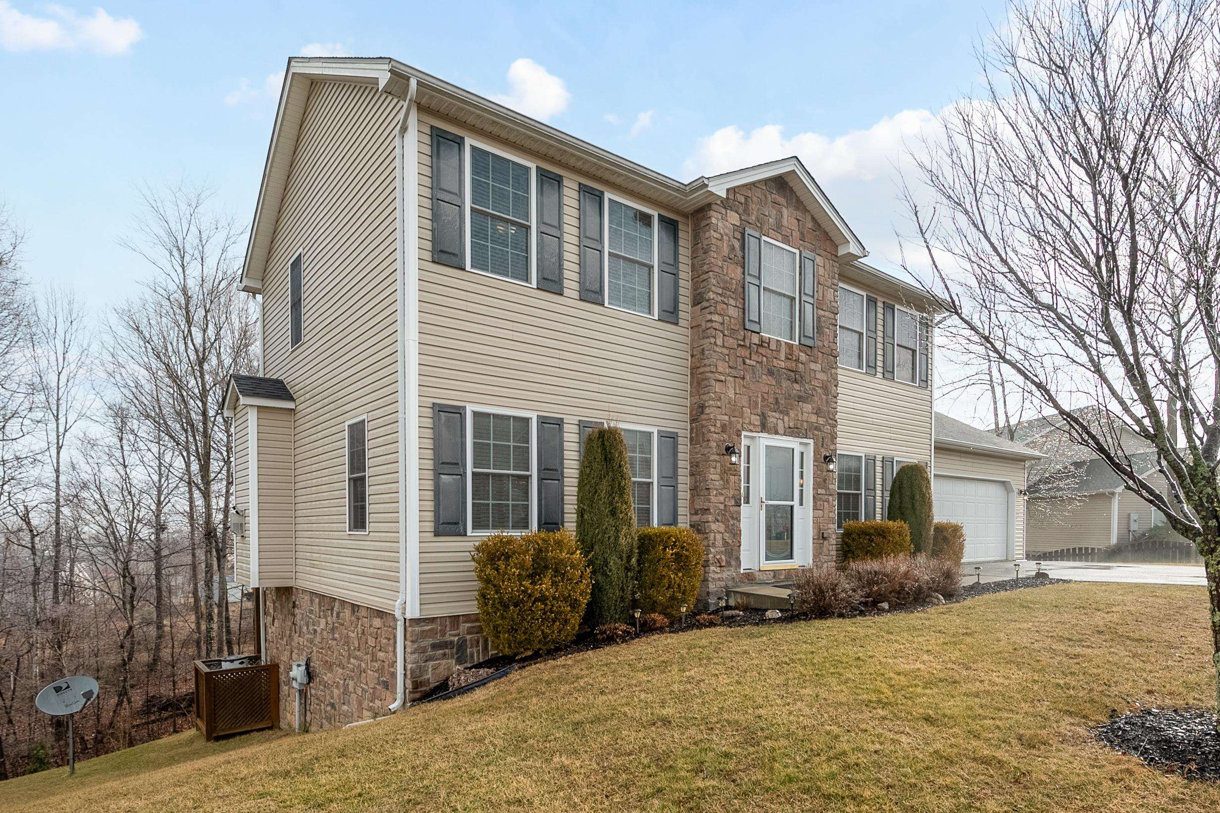 1110 CROSSCREEK Drive