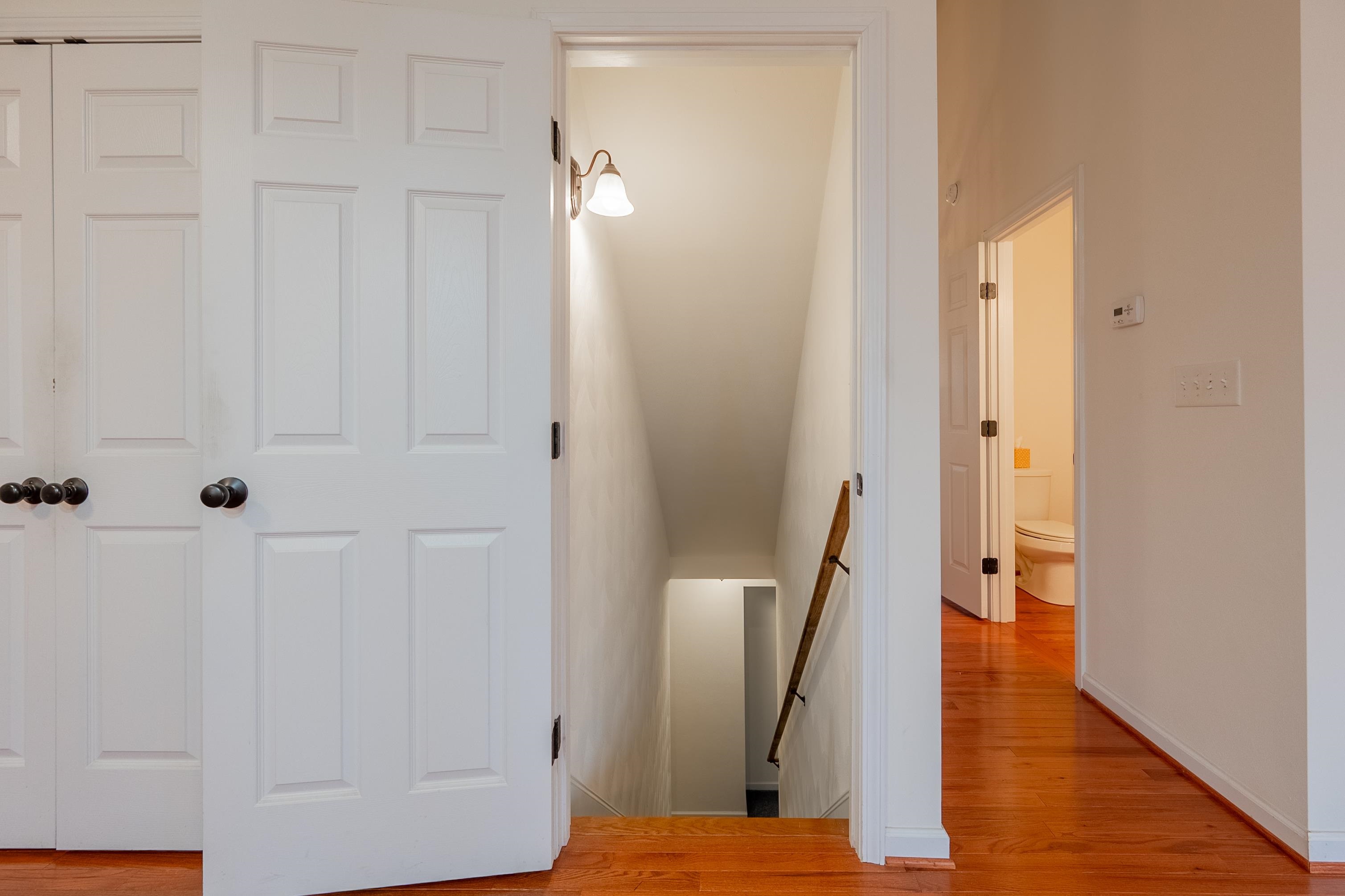 1110 CROSSCREEK Drive