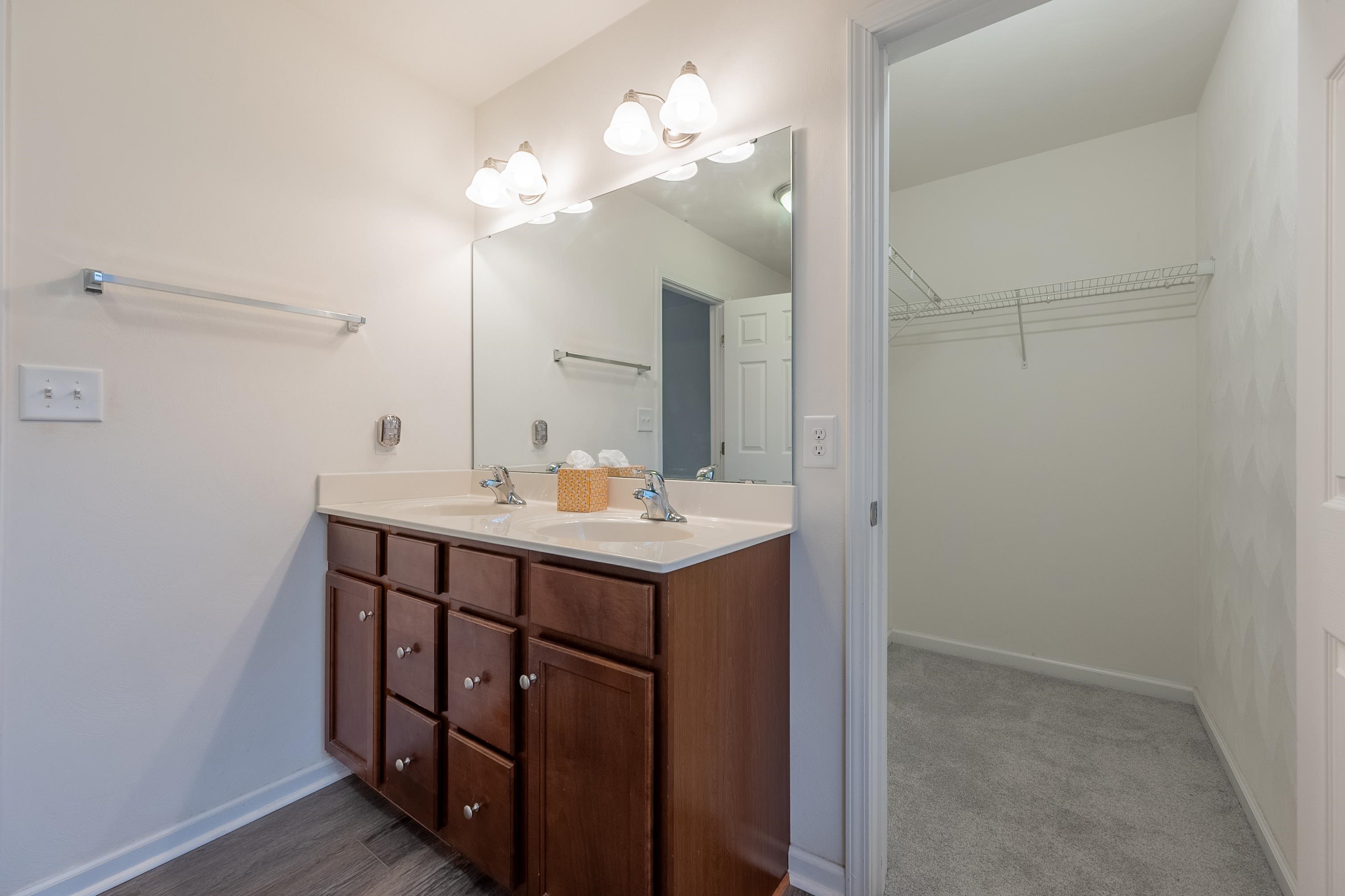 1110 CROSSCREEK Drive