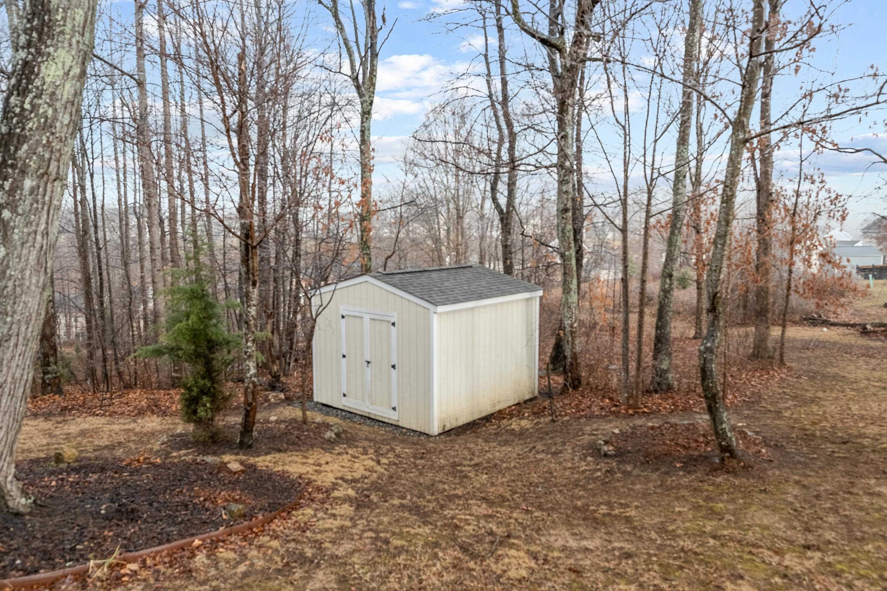 1110 CROSSCREEK Drive