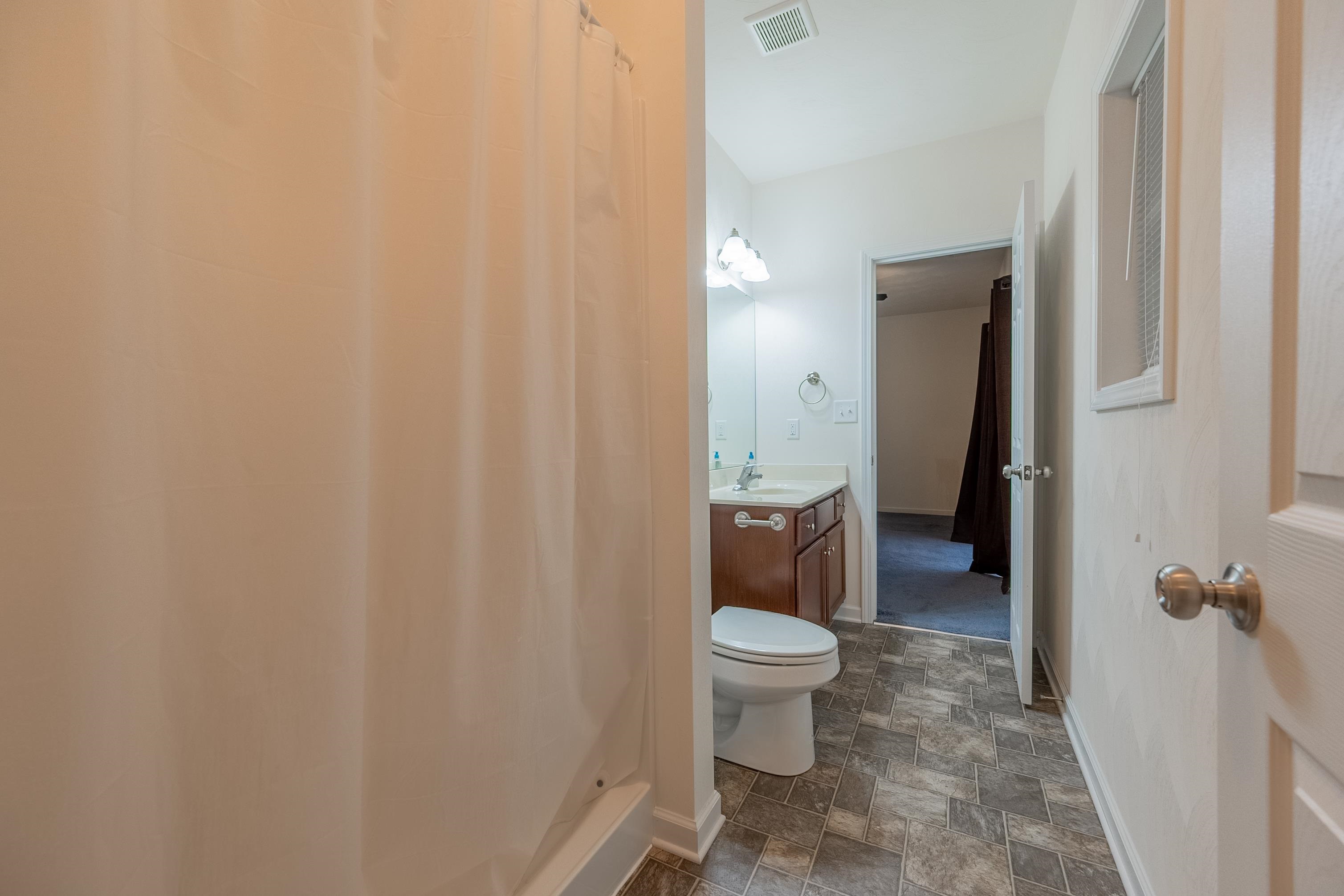 1110 CROSSCREEK Drive