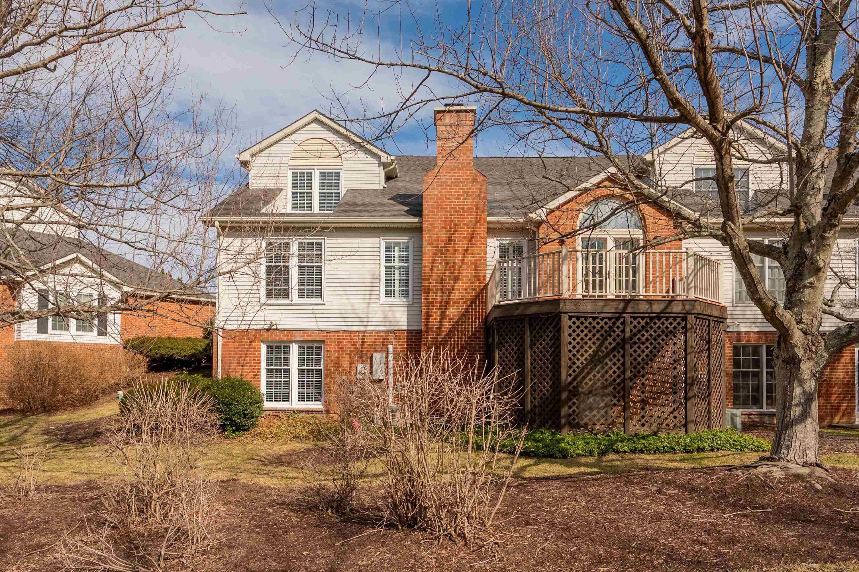 1016 OAK POINTE Court
