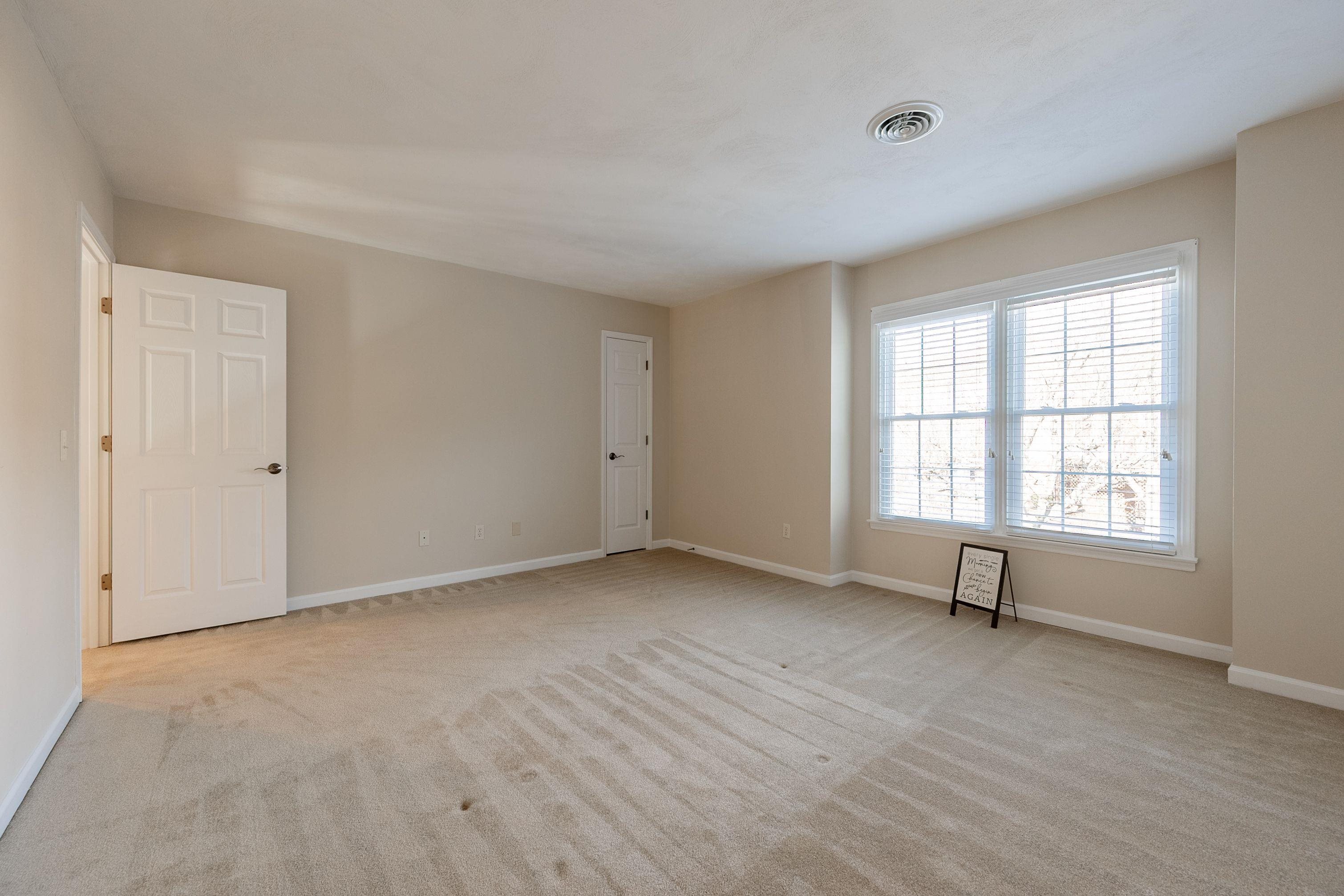 1016 OAK POINTE Court