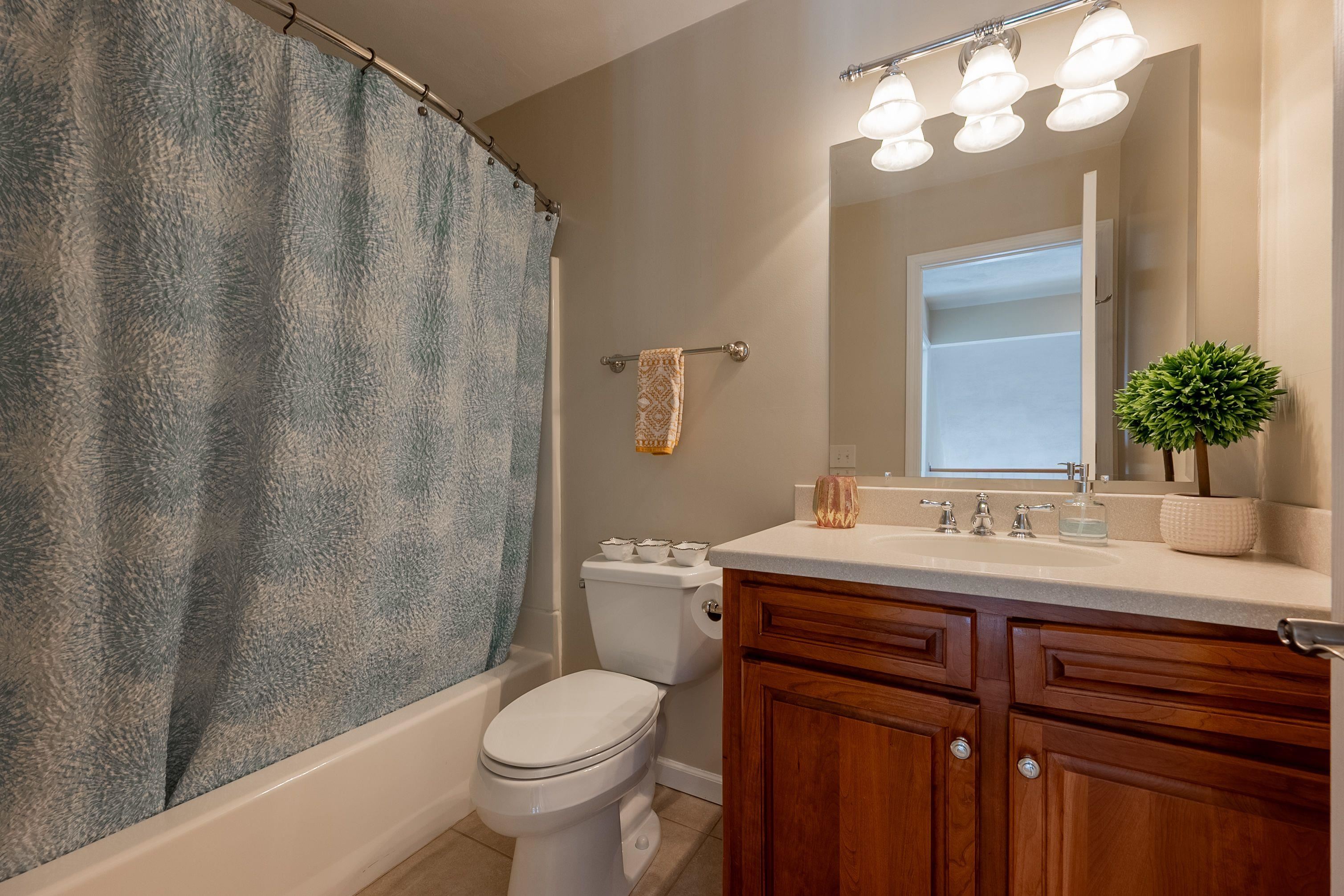 1016 OAK POINTE Court