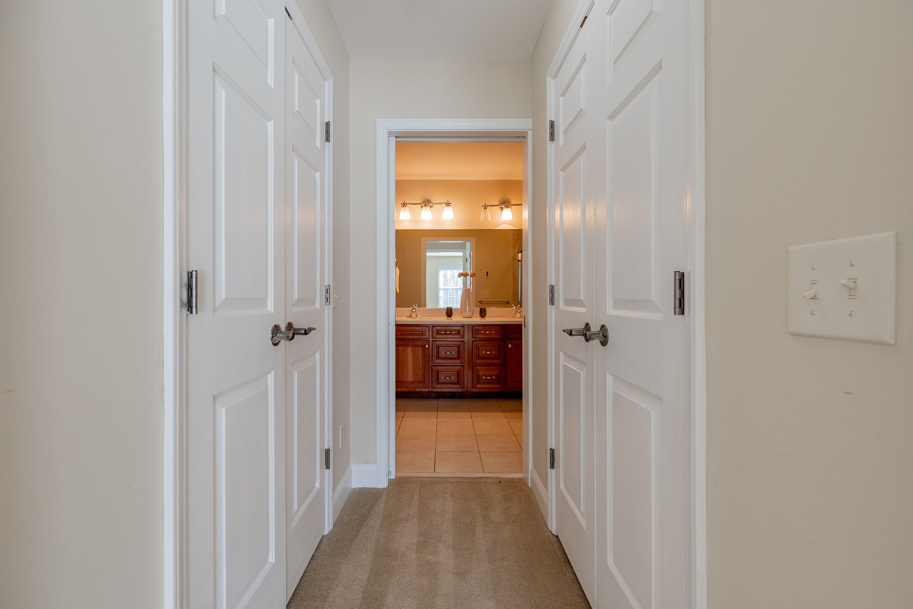 1016 OAK POINTE Court