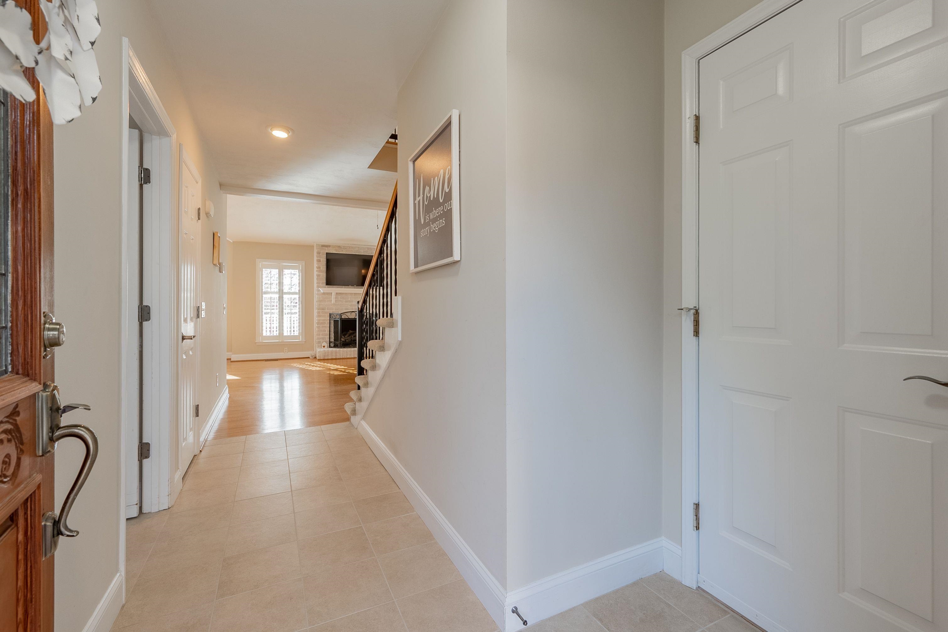 1016 OAK POINTE Court