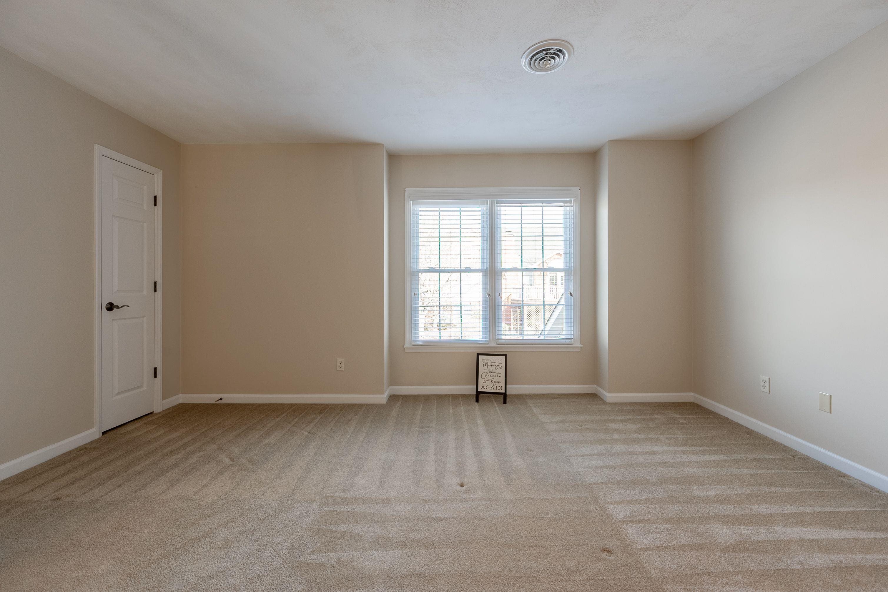 1016 OAK POINTE Court