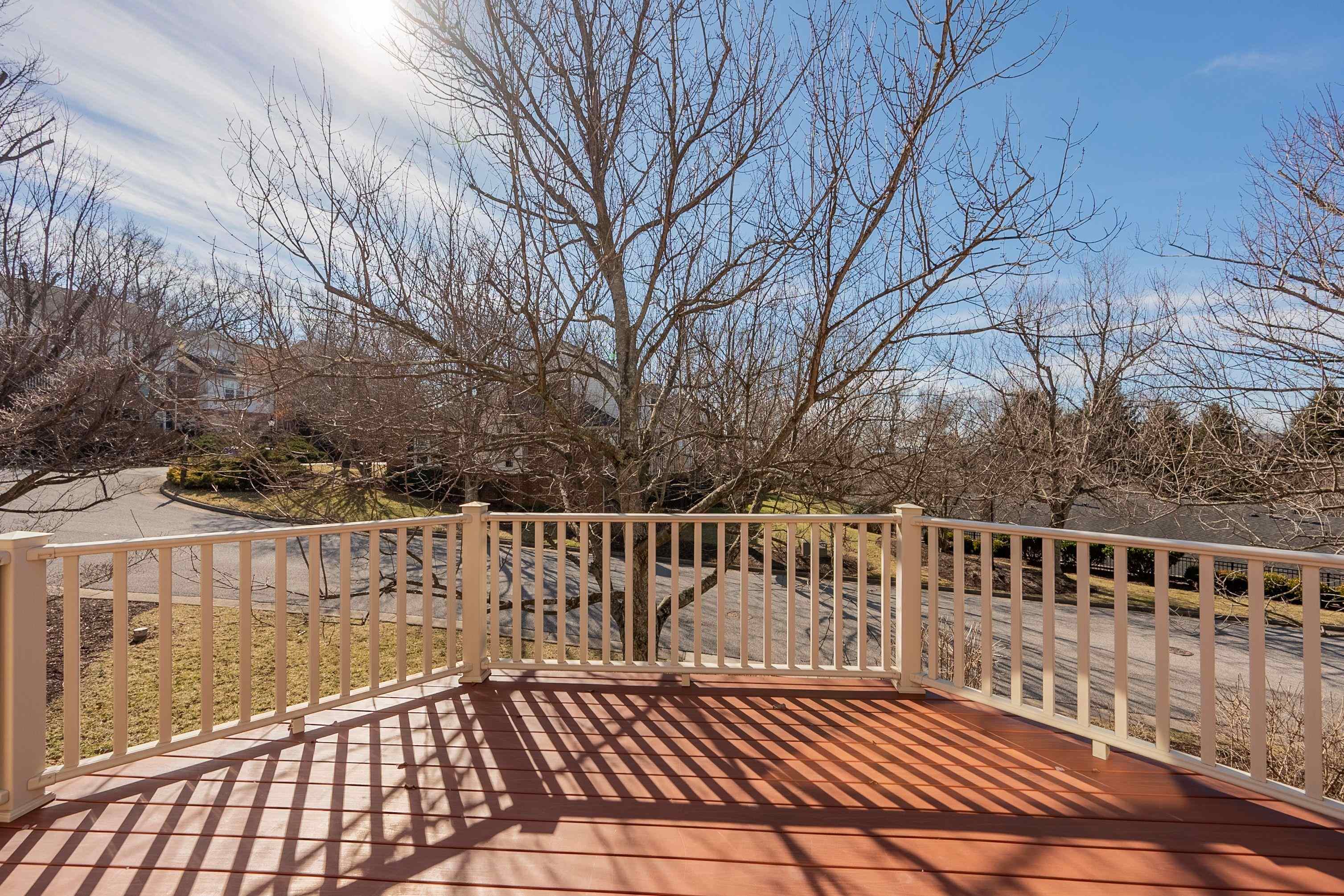 1016 OAK POINTE Court