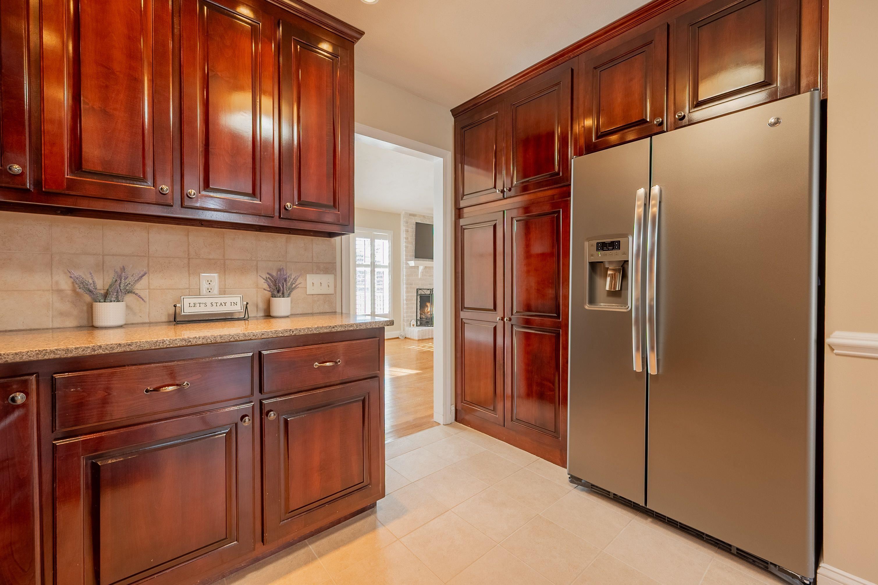1016 OAK POINTE Court