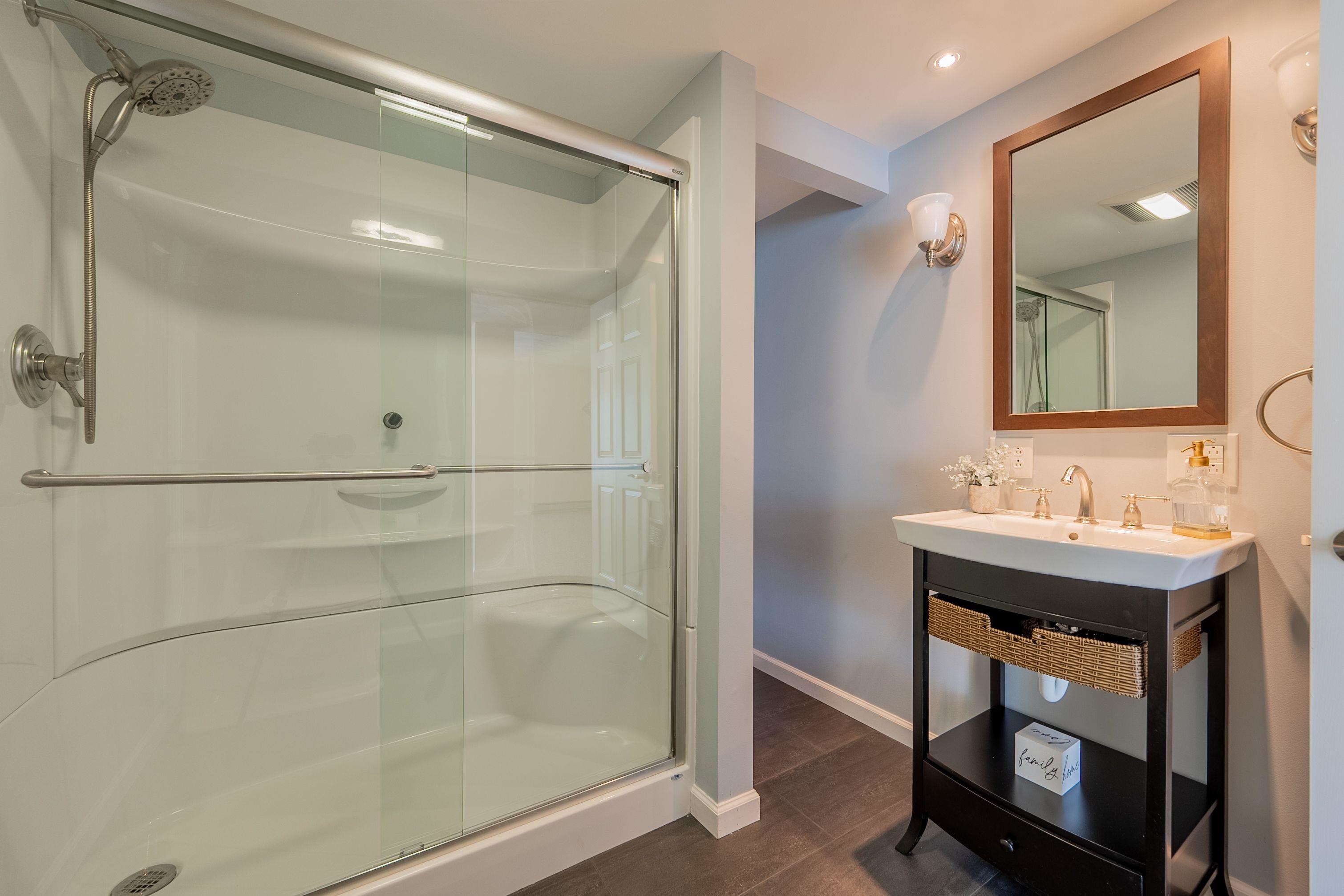 1016 OAK POINTE Court