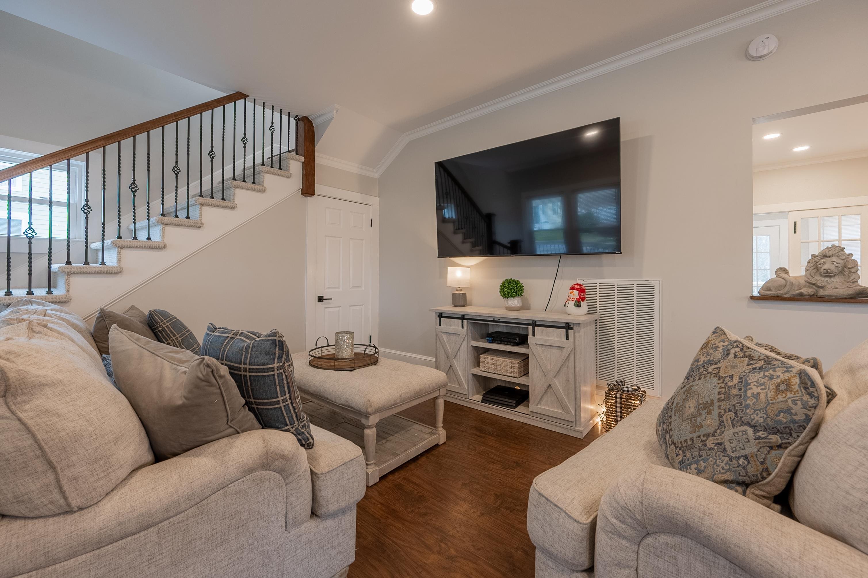 208 ALLEGHANY Street