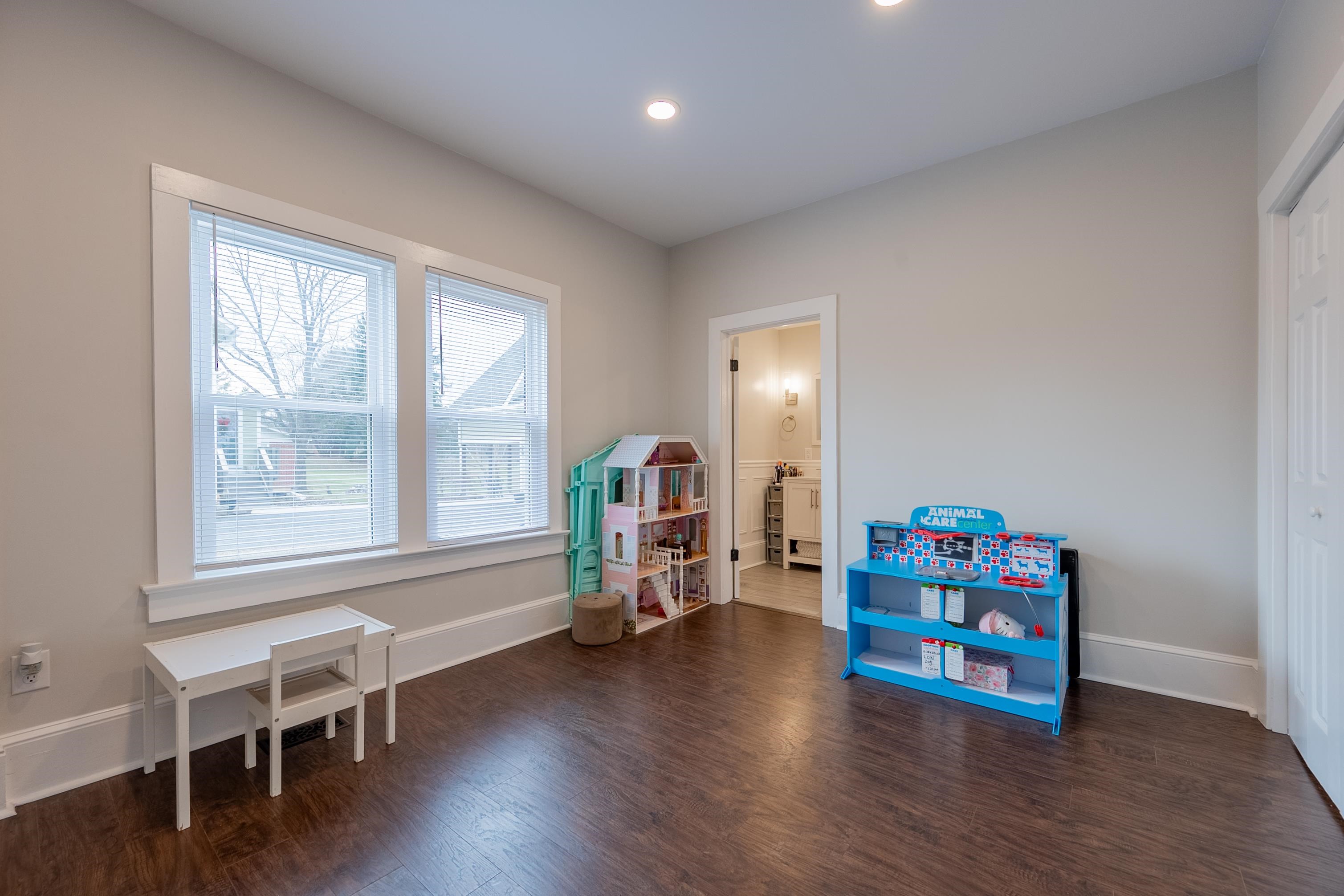 208 ALLEGHANY Street