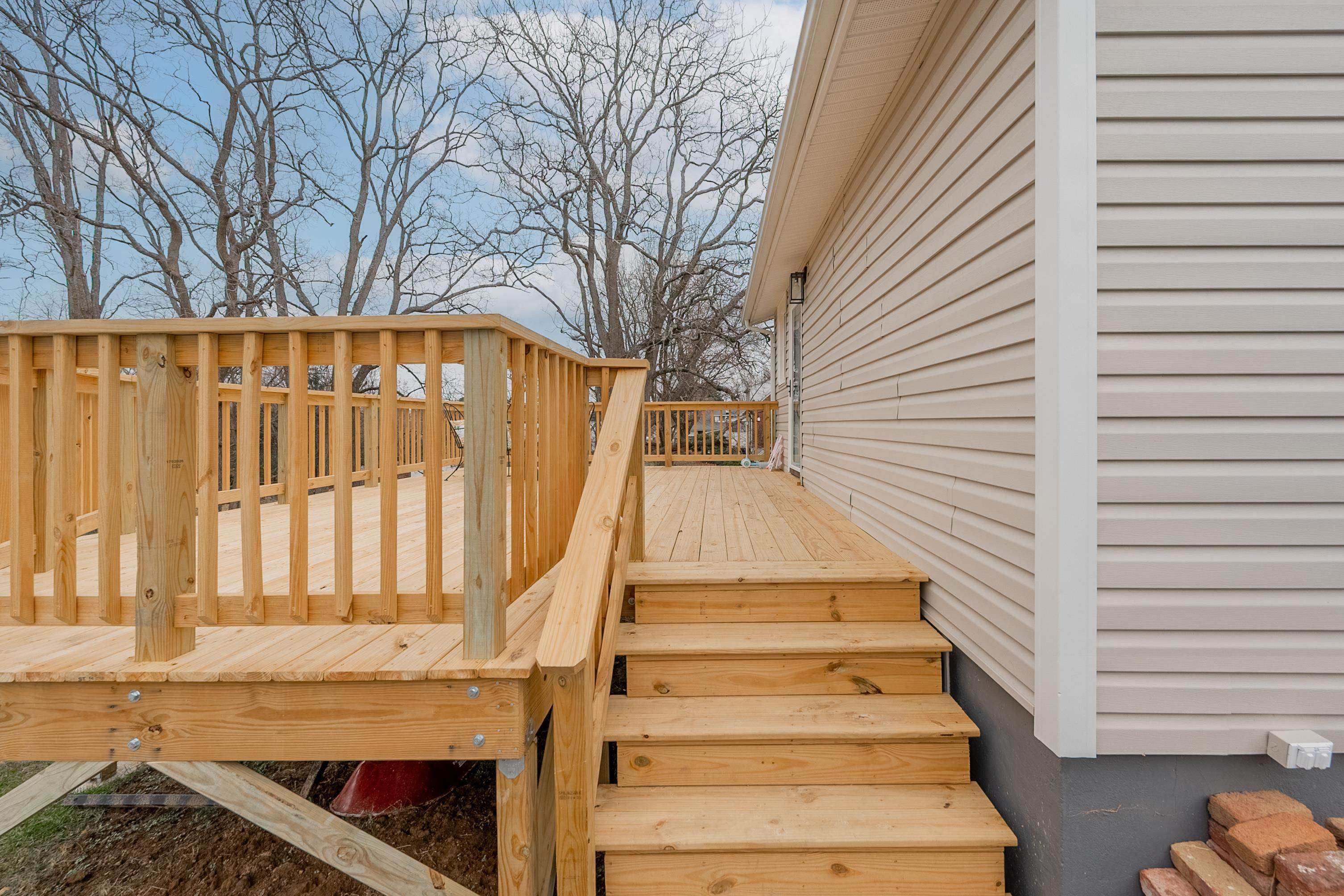 208 ALLEGHANY Street