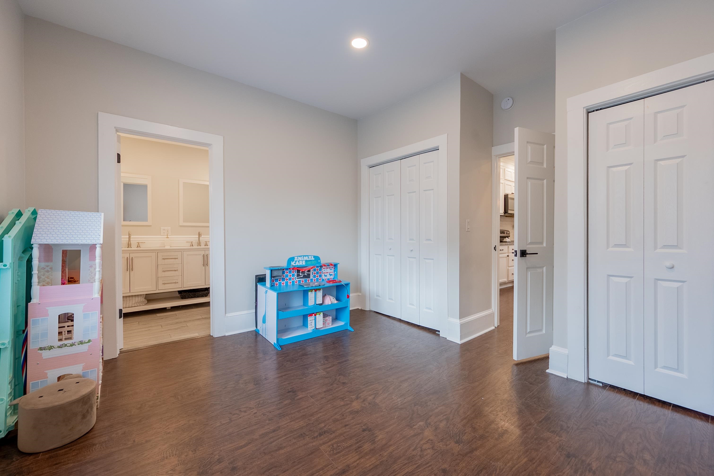 208 ALLEGHANY Street