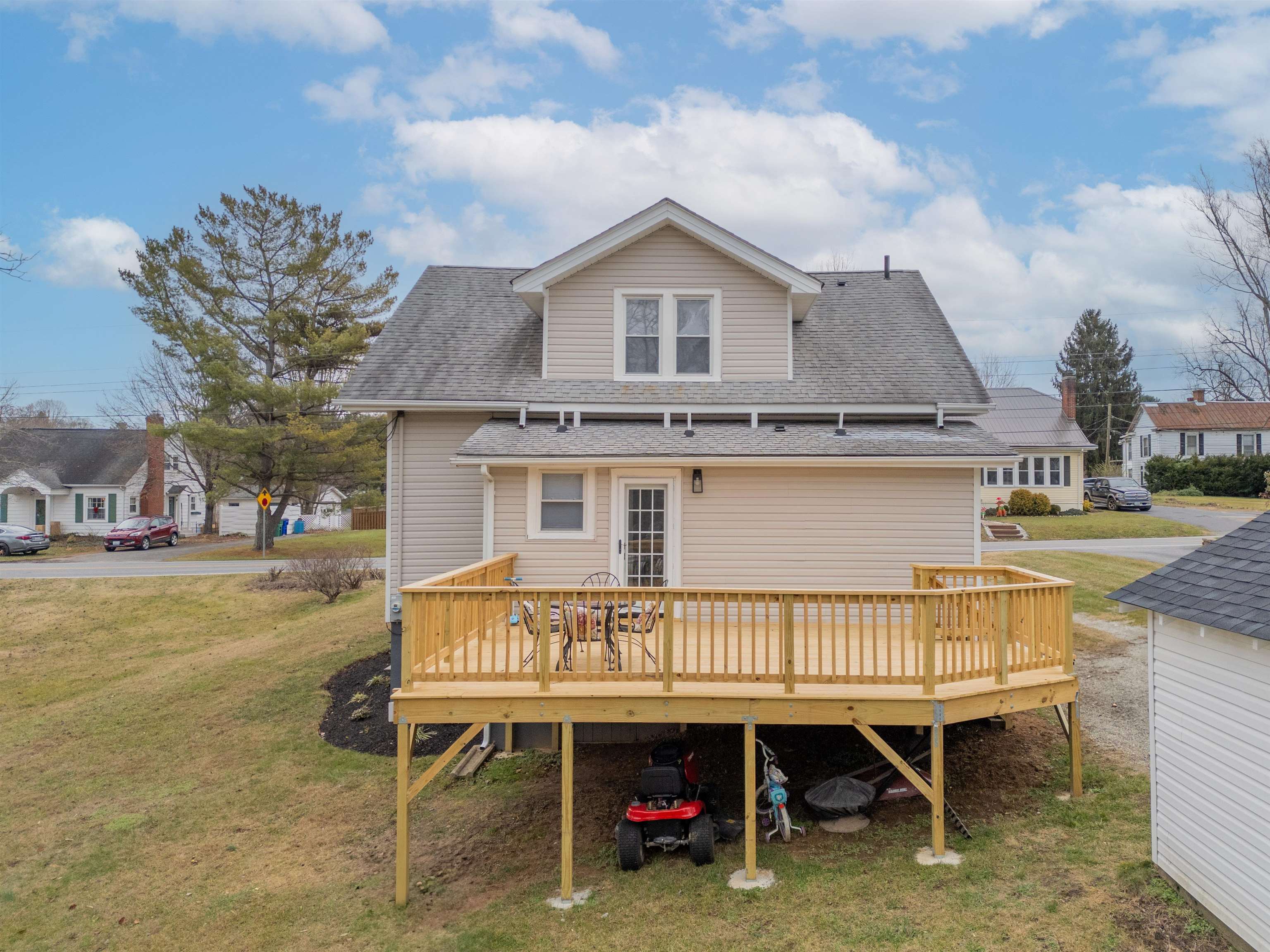 208 ALLEGHANY Street