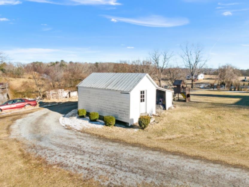 1232 Poff School Road