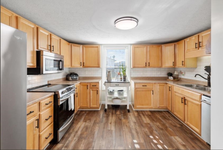 1232 Poff School Road