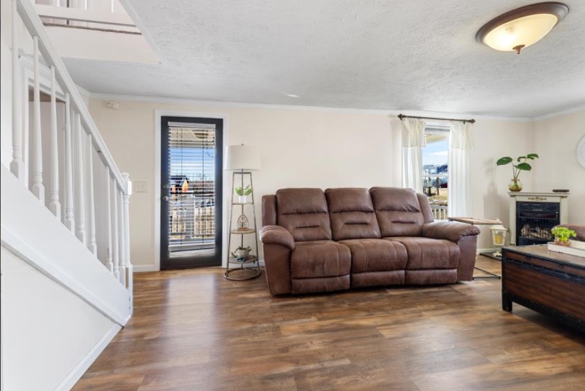 1232 Poff School Road