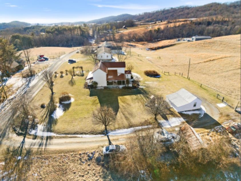 1232 Poff School Road