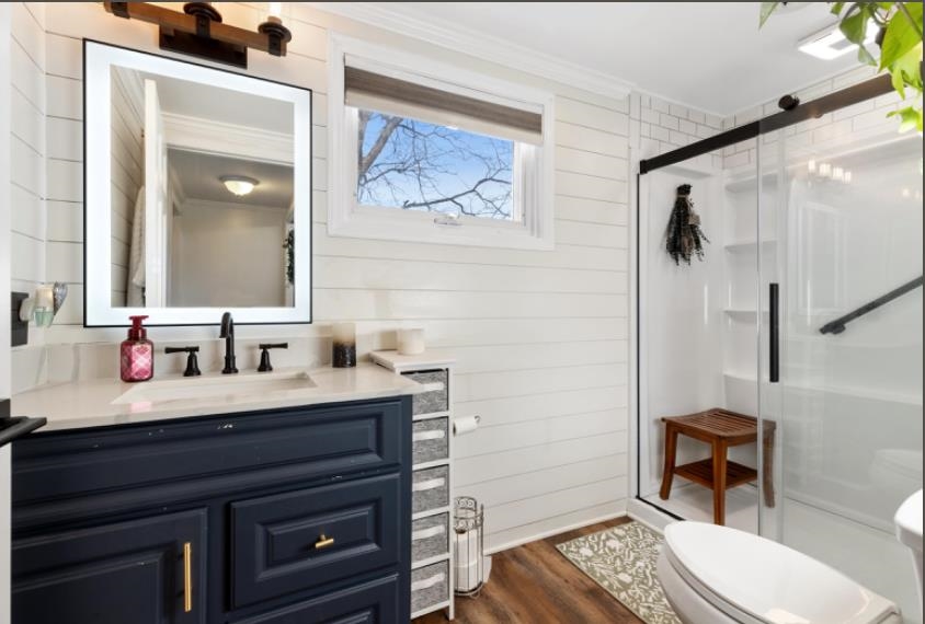 1232 Poff School Road