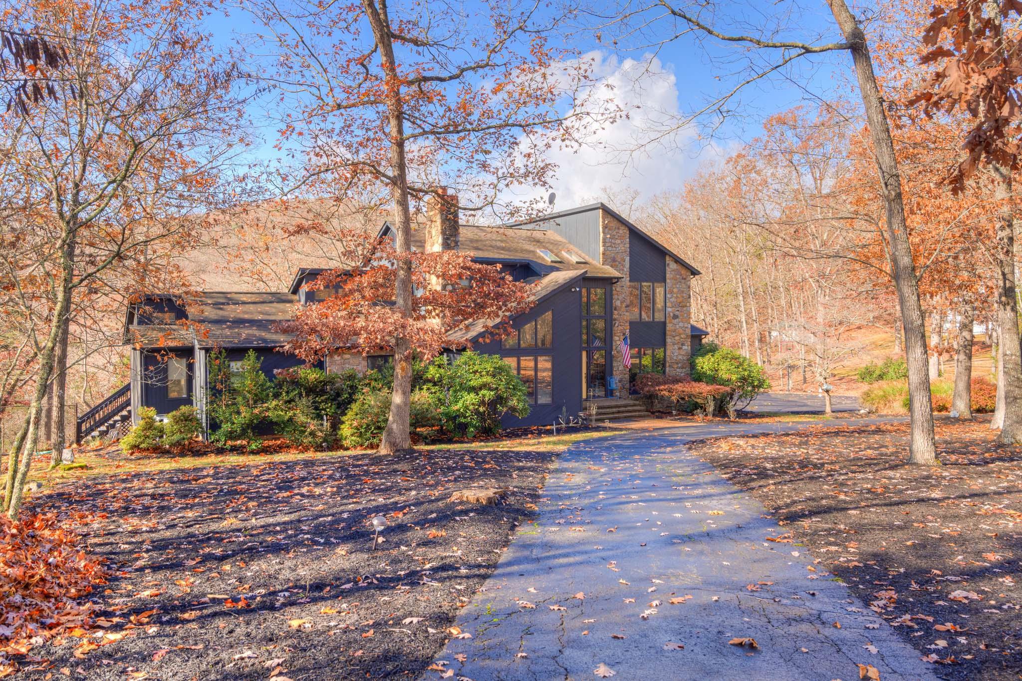 2271 Woodland Hills Drive